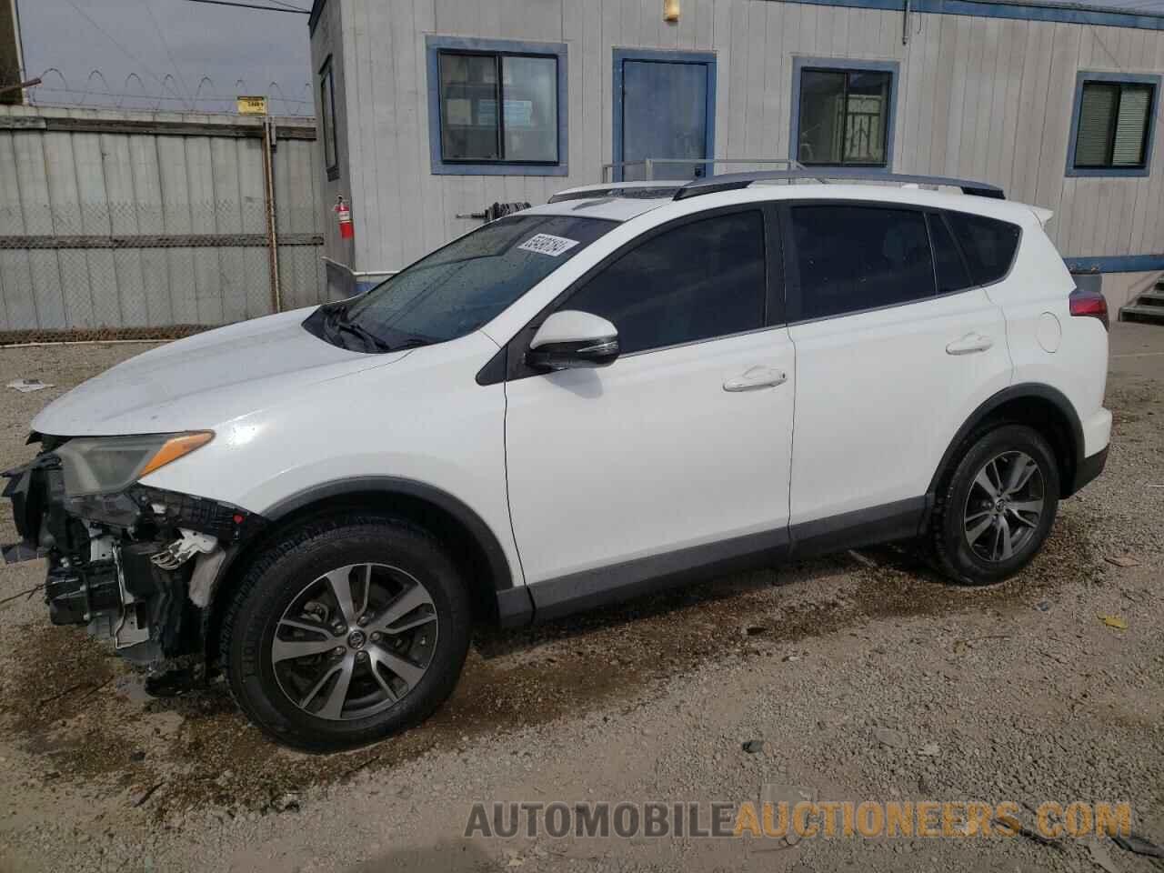 2T3WFREV5HW315174 TOYOTA RAV4 2017