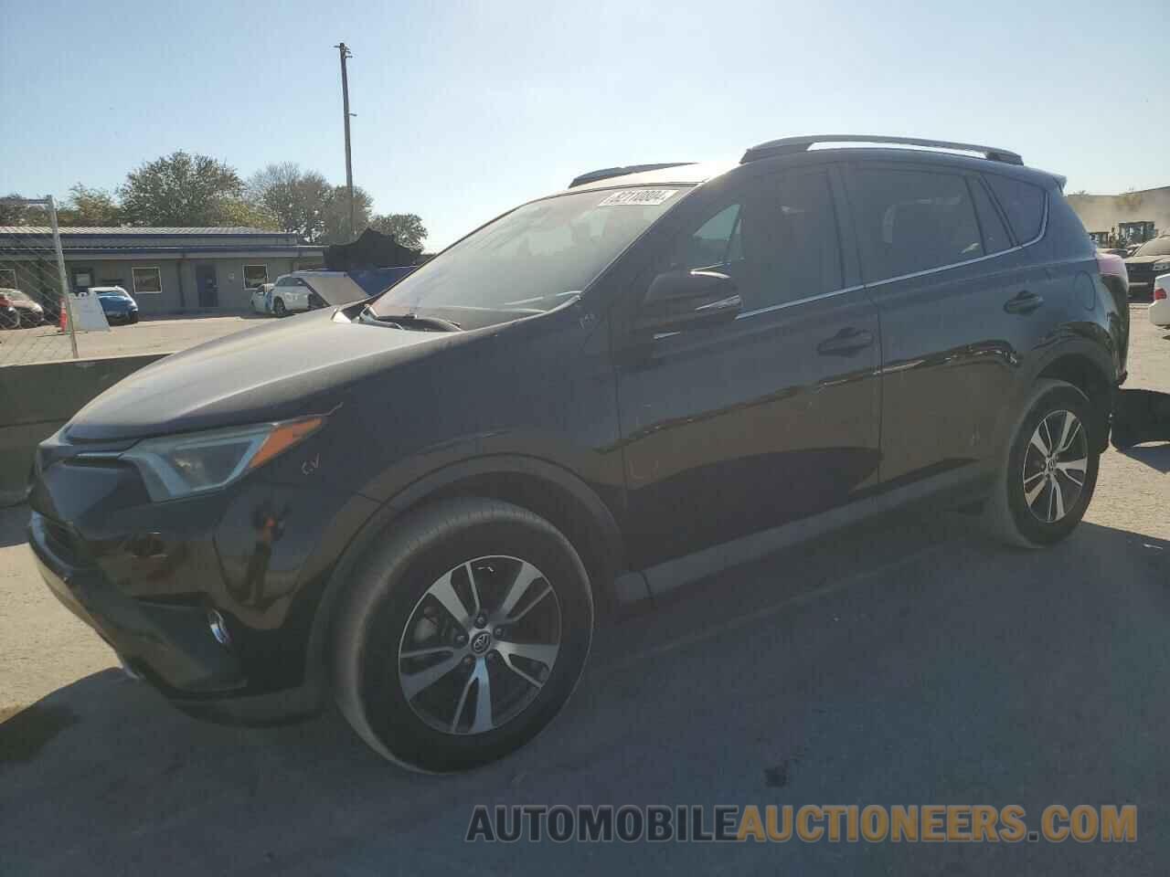 2T3WFREV5HW326448 TOYOTA RAV4 2017