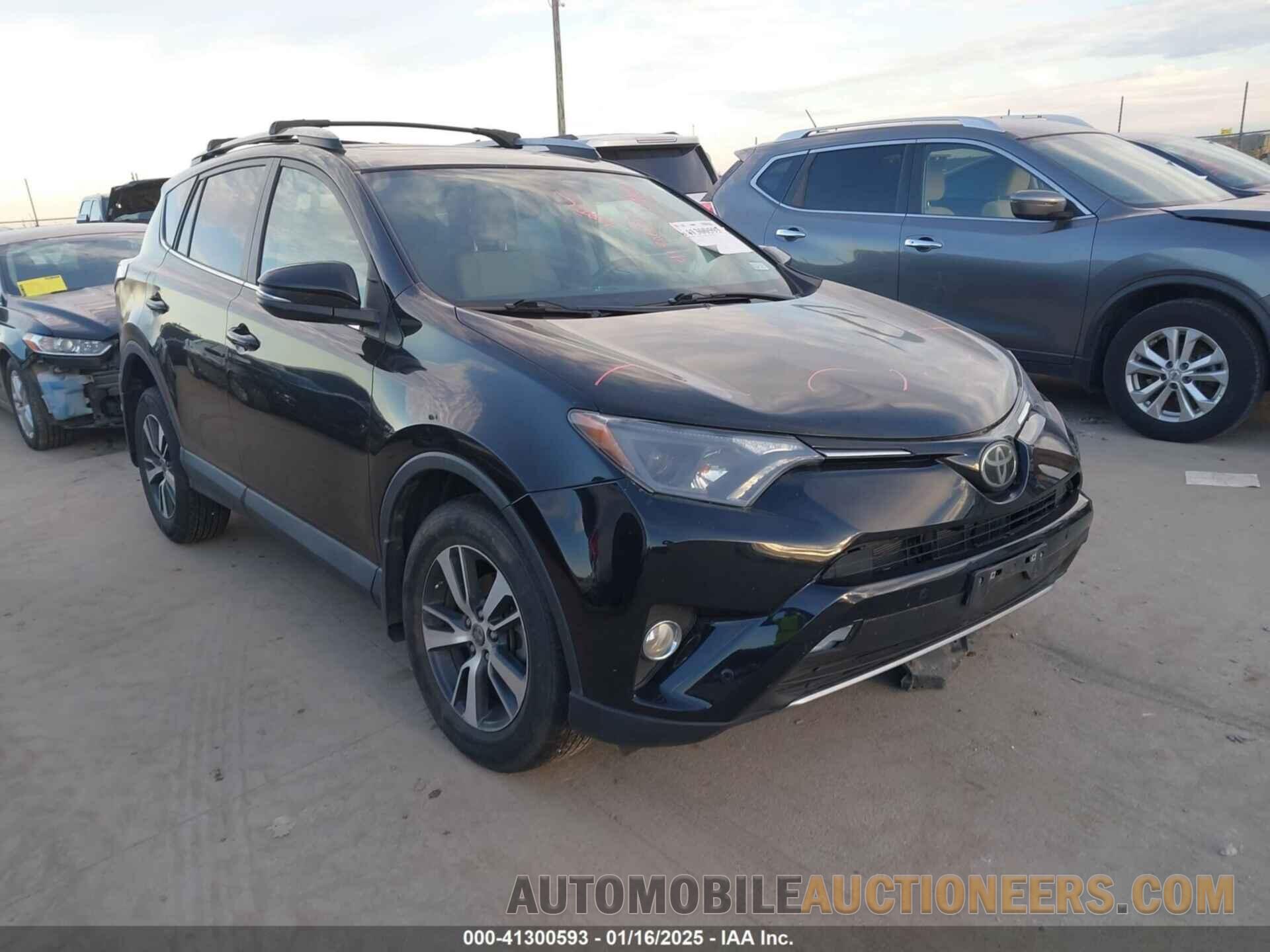 2T3WFREV5HW348465 TOYOTA RAV4 2017