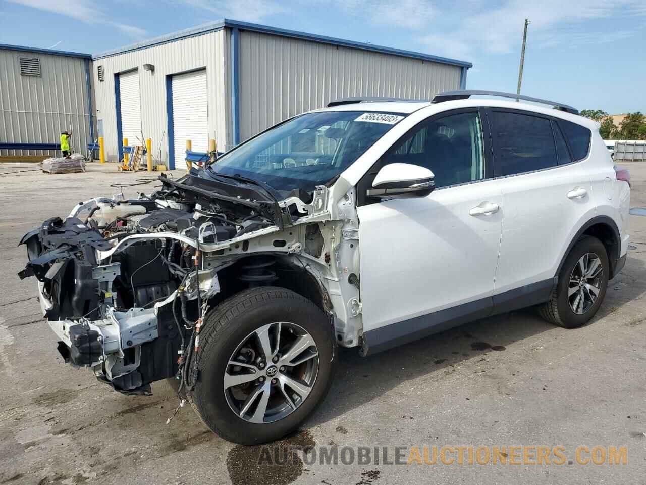 2T3WFREV5HW351530 TOYOTA RAV4 2017