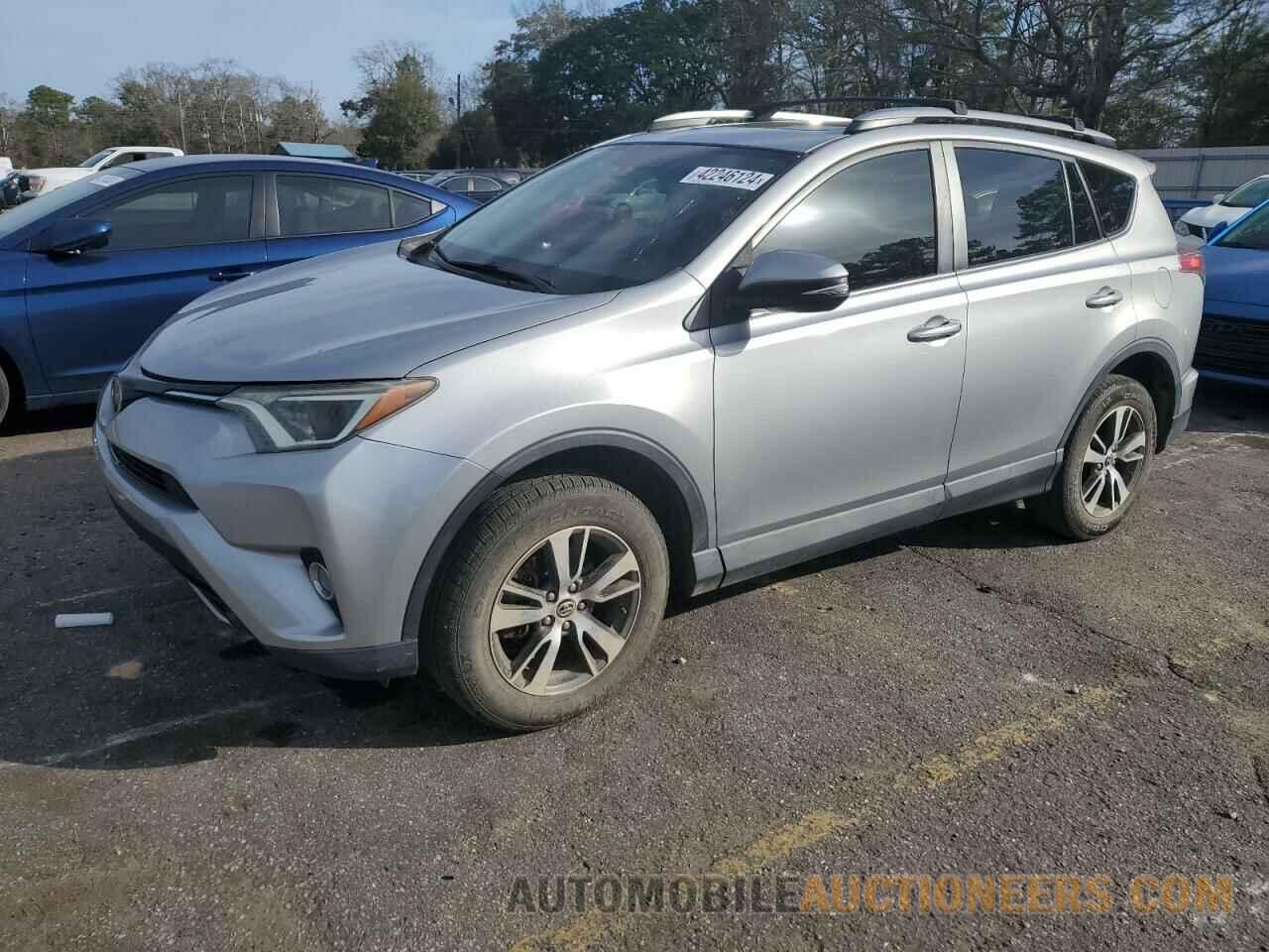 2T3WFREV5HW362754 TOYOTA RAV4 2017