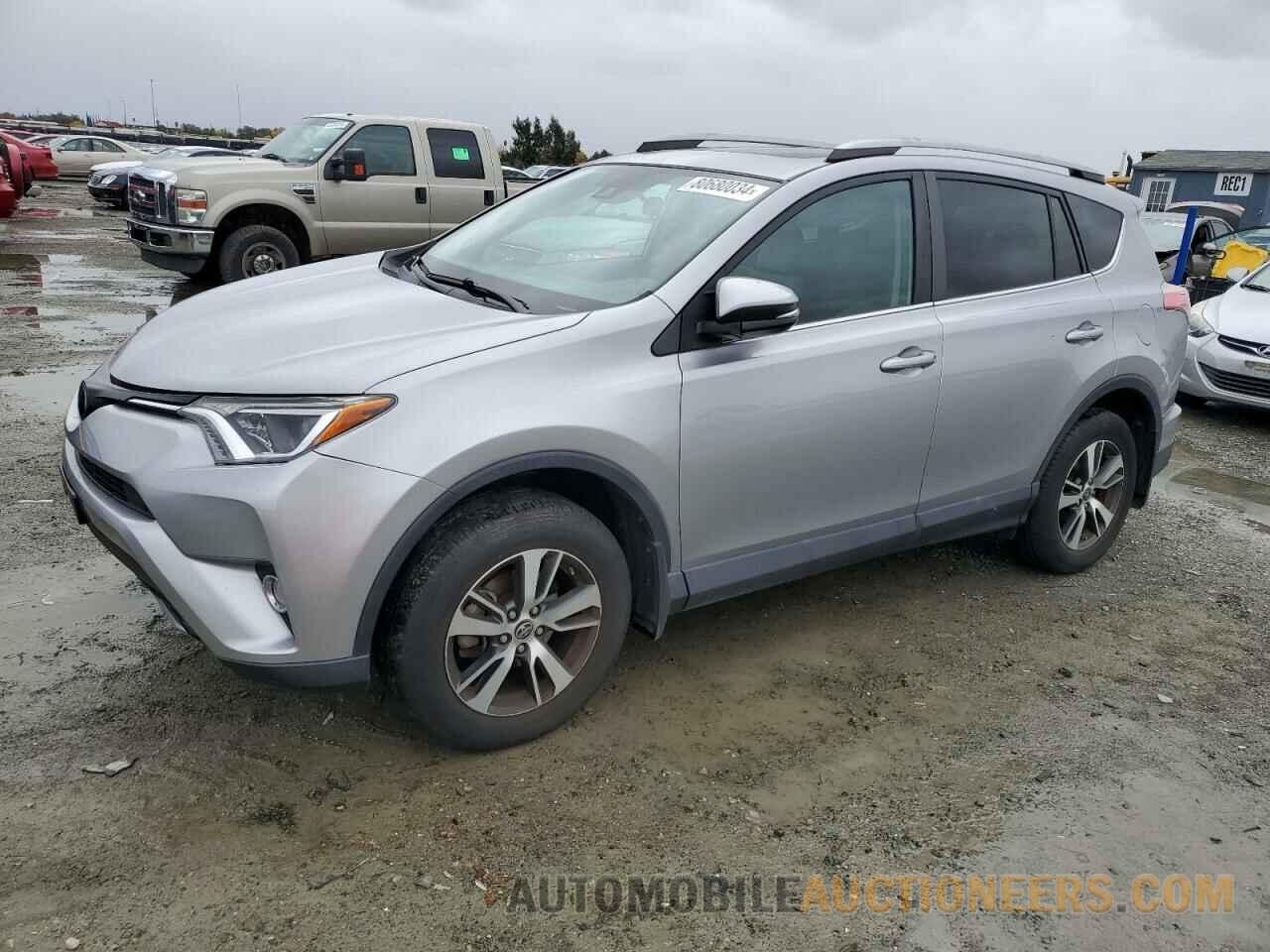 2T3WFREV5HW367615 TOYOTA RAV4 2017