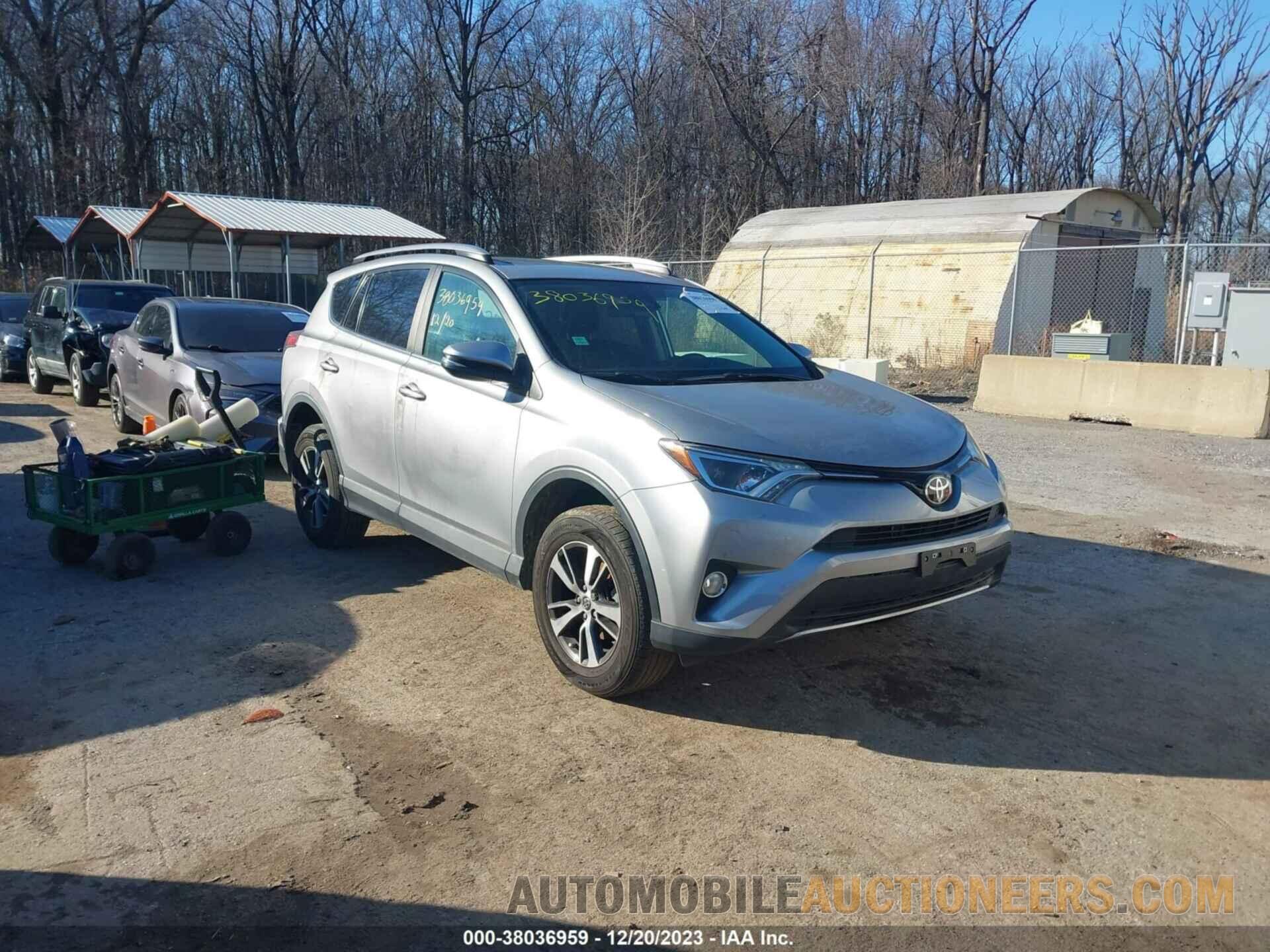 2T3WFREV5JW444893 TOYOTA RAV4 2018