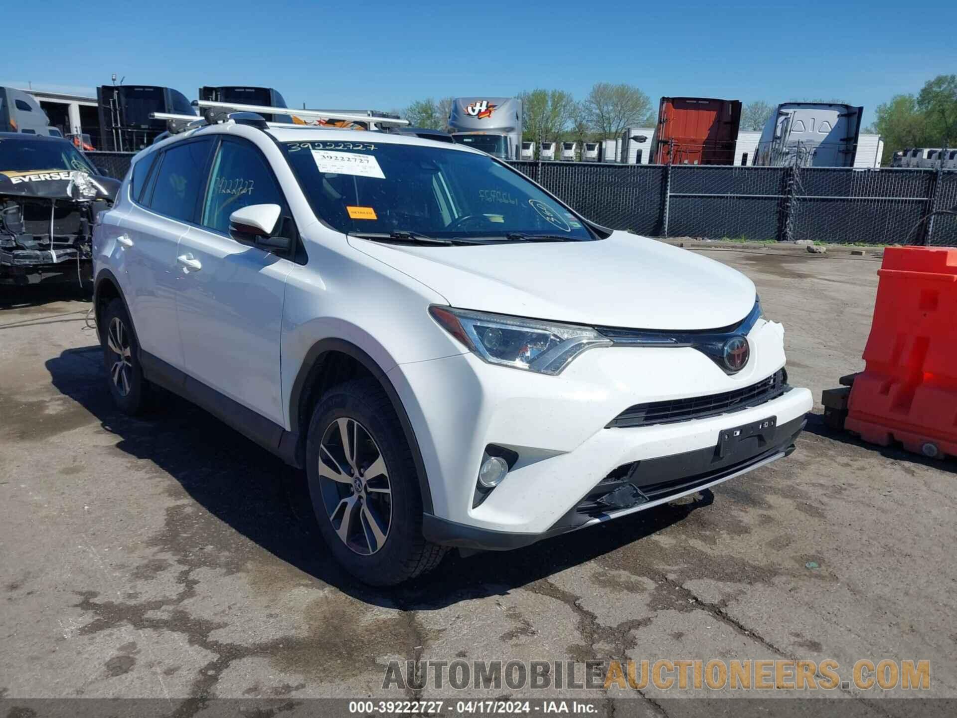 2T3WFREV5JW453819 TOYOTA RAV4 2018