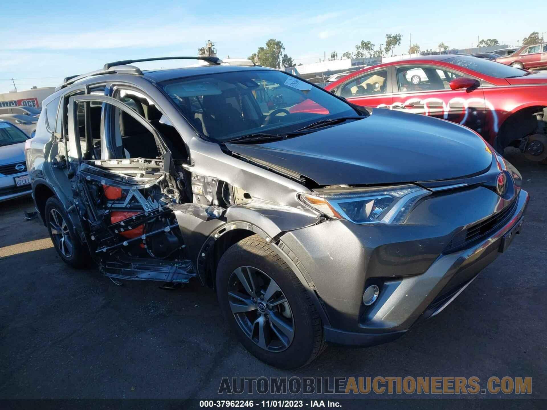 2T3WFREV5JW464013 TOYOTA RAV4 2018