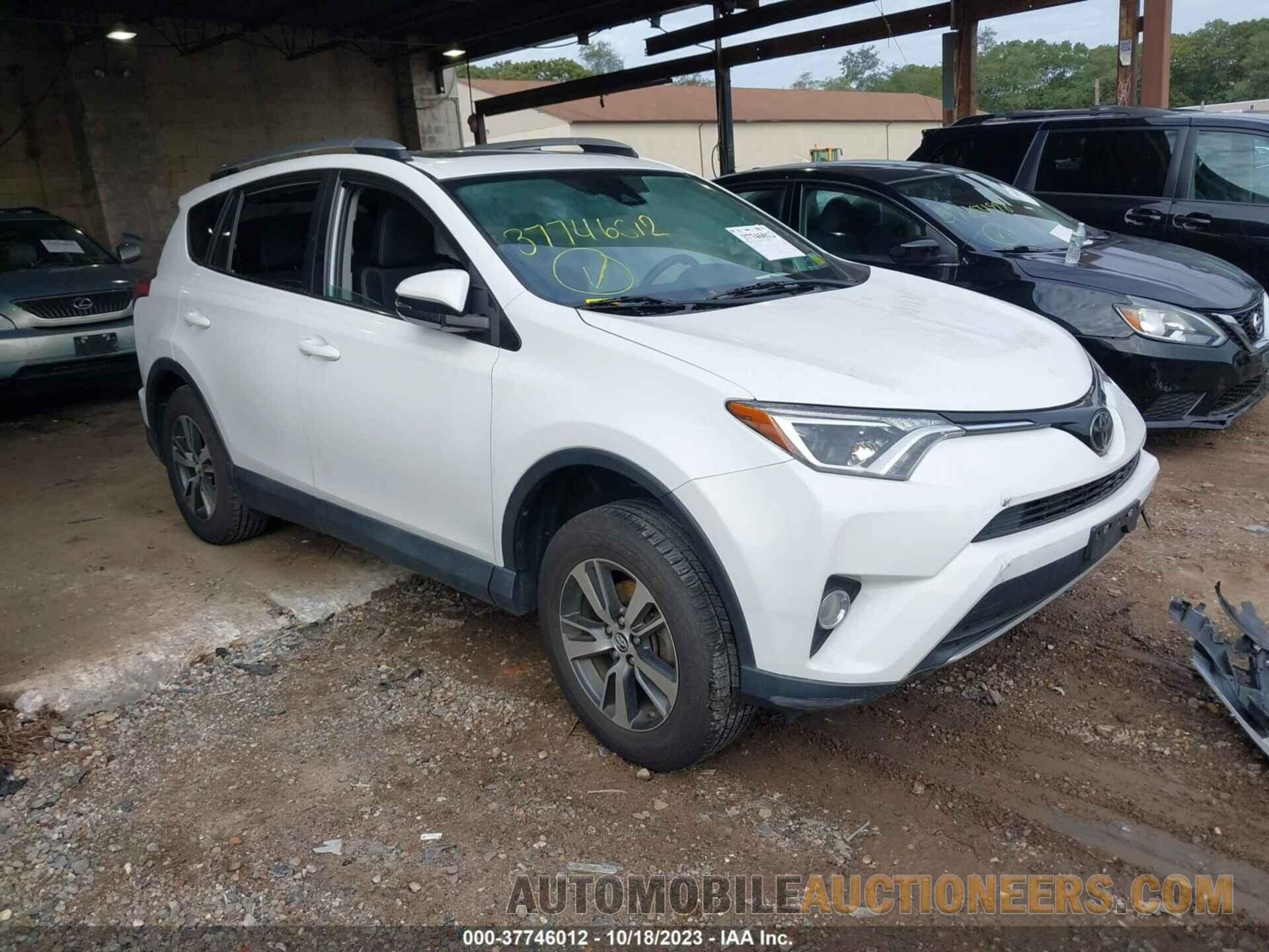 2T3WFREV5JW476310 TOYOTA RAV4 2018