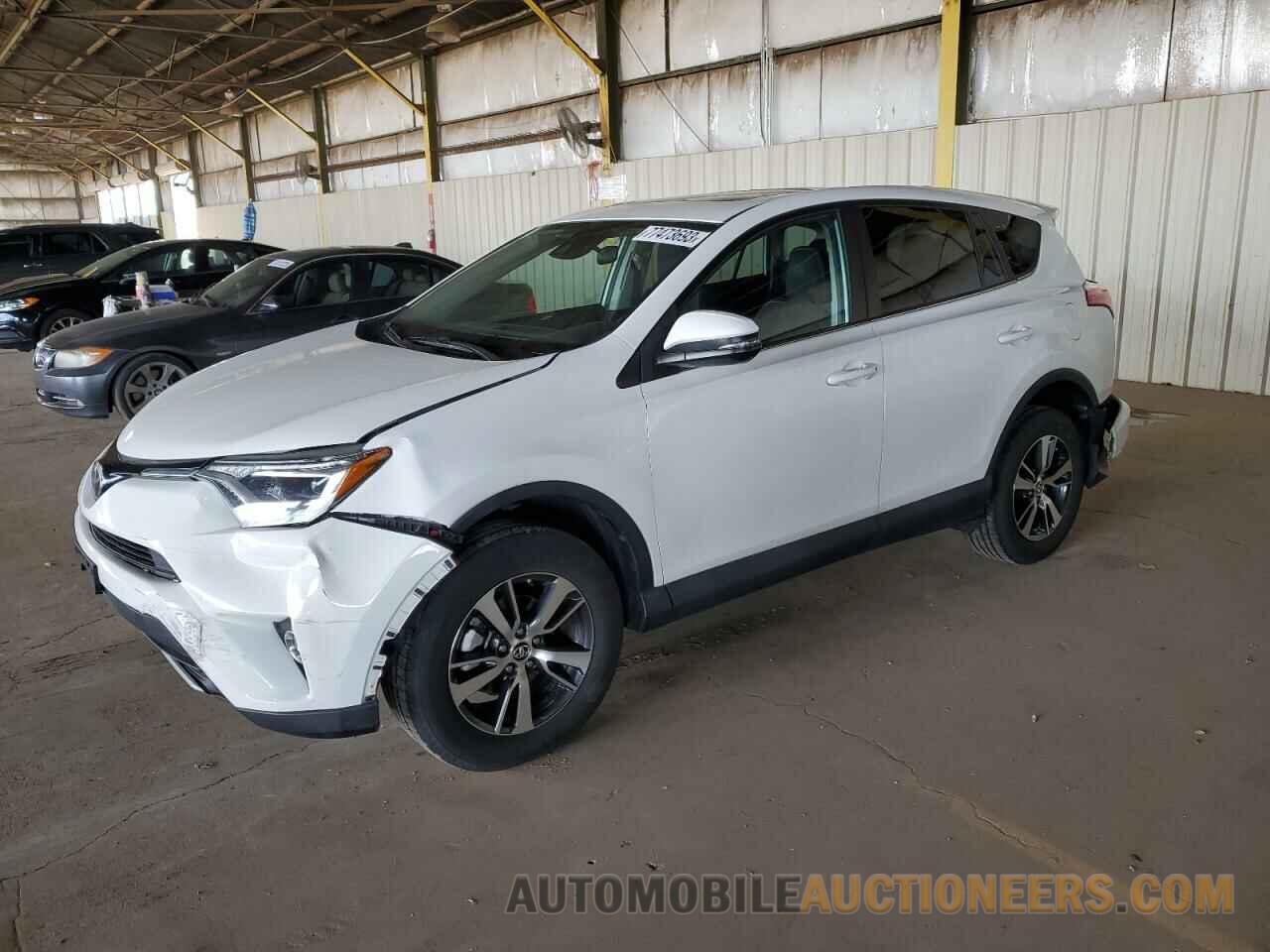 2T3WFREV5JW483340 TOYOTA RAV4 2018