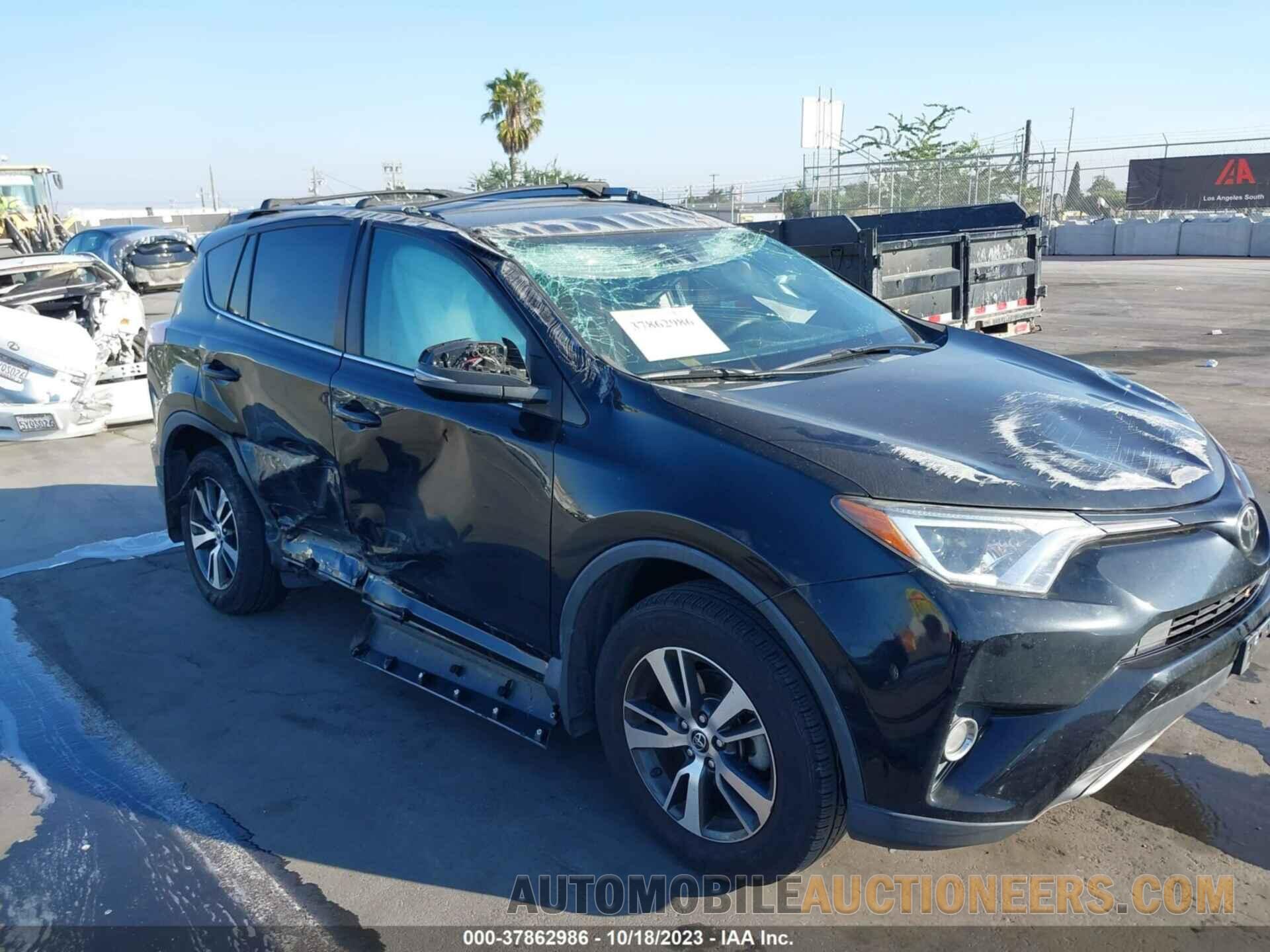 2T3WFREV5JW490756 TOYOTA RAV4 2018