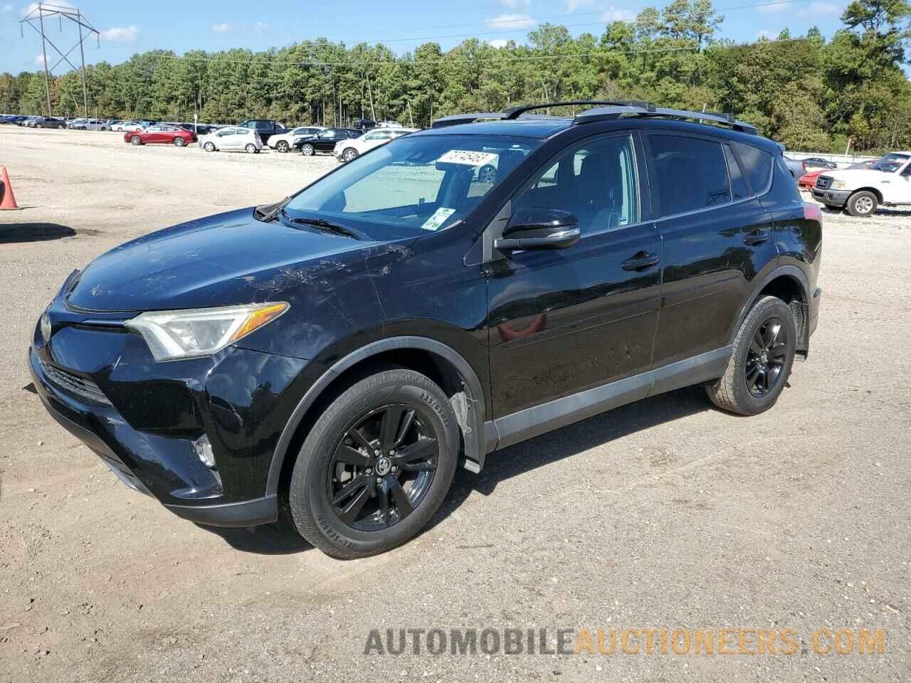 2T3WFREV6HW330198 TOYOTA RAV4 2017