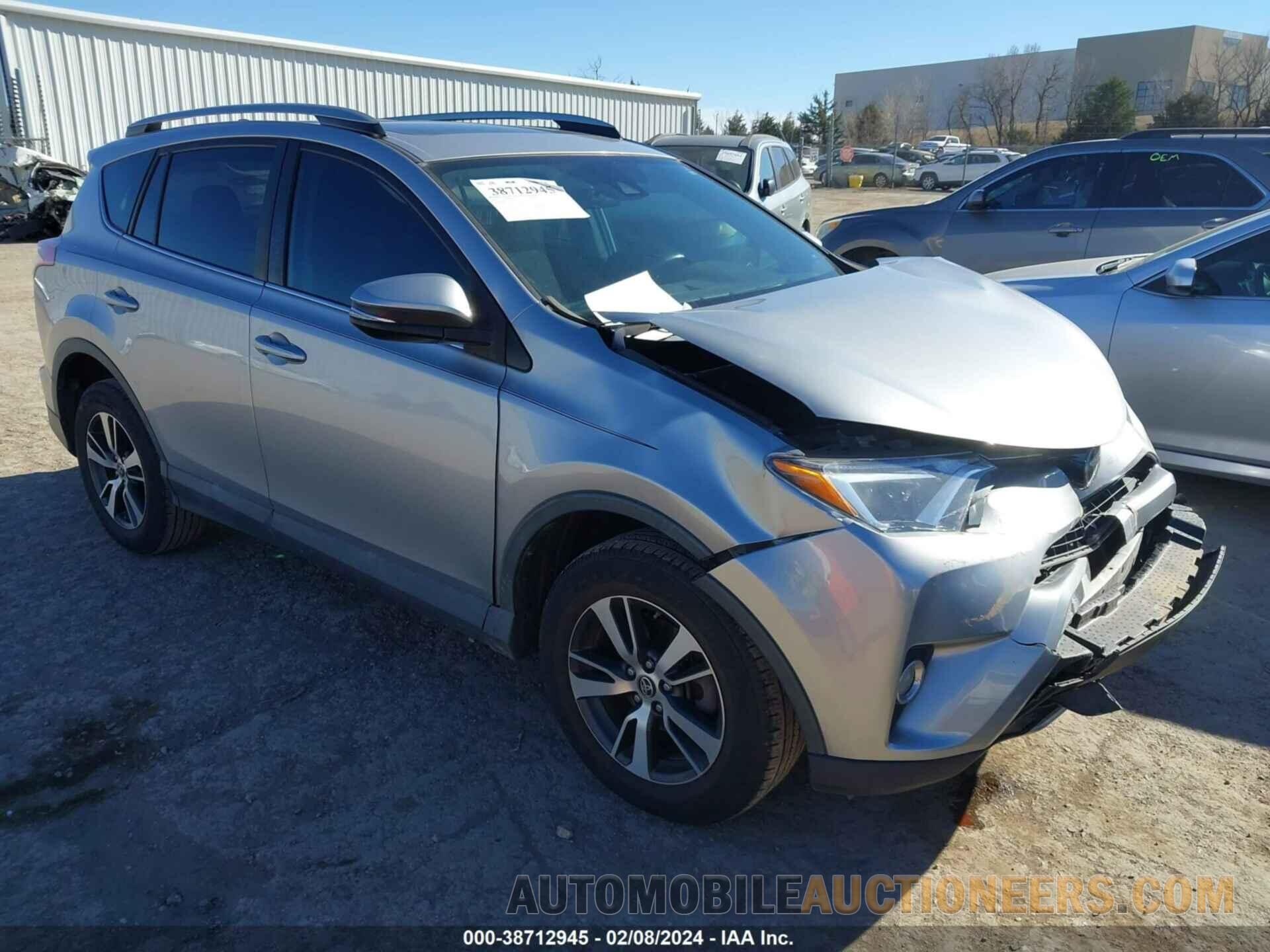 2T3WFREV6HW348233 TOYOTA RAV4 2017