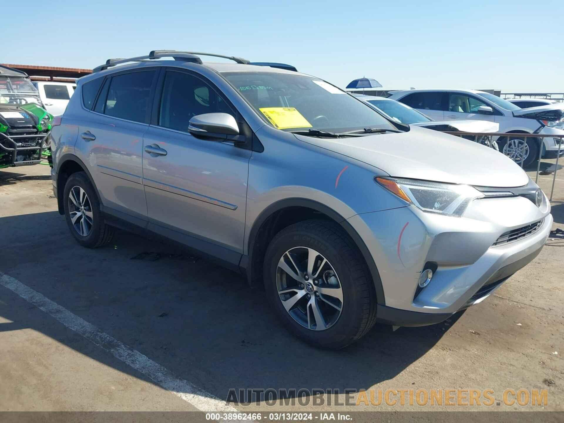 2T3WFREV6HW384651 TOYOTA RAV4 2017