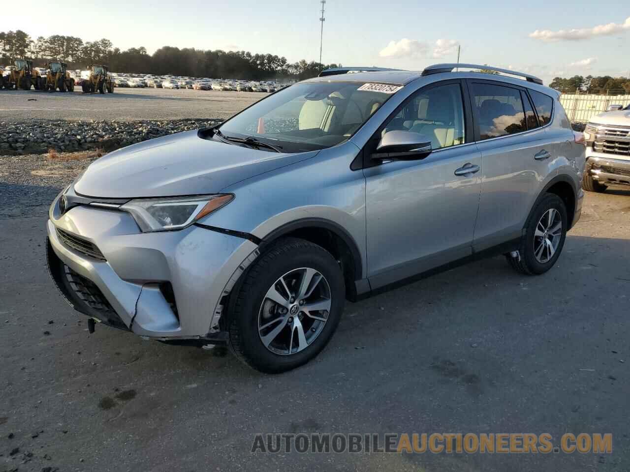 2T3WFREV6HW398887 TOYOTA RAV4 2017