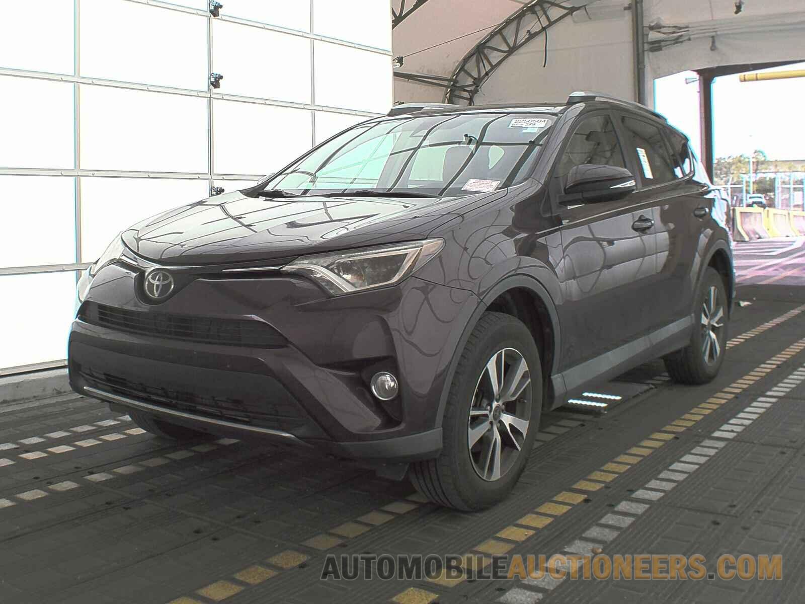 2T3WFREV6JW415757 Toyota RAV4 2018