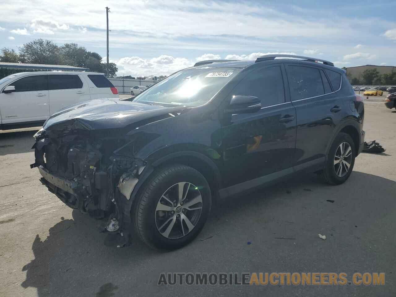 2T3WFREV6JW458303 TOYOTA RAV4 2018