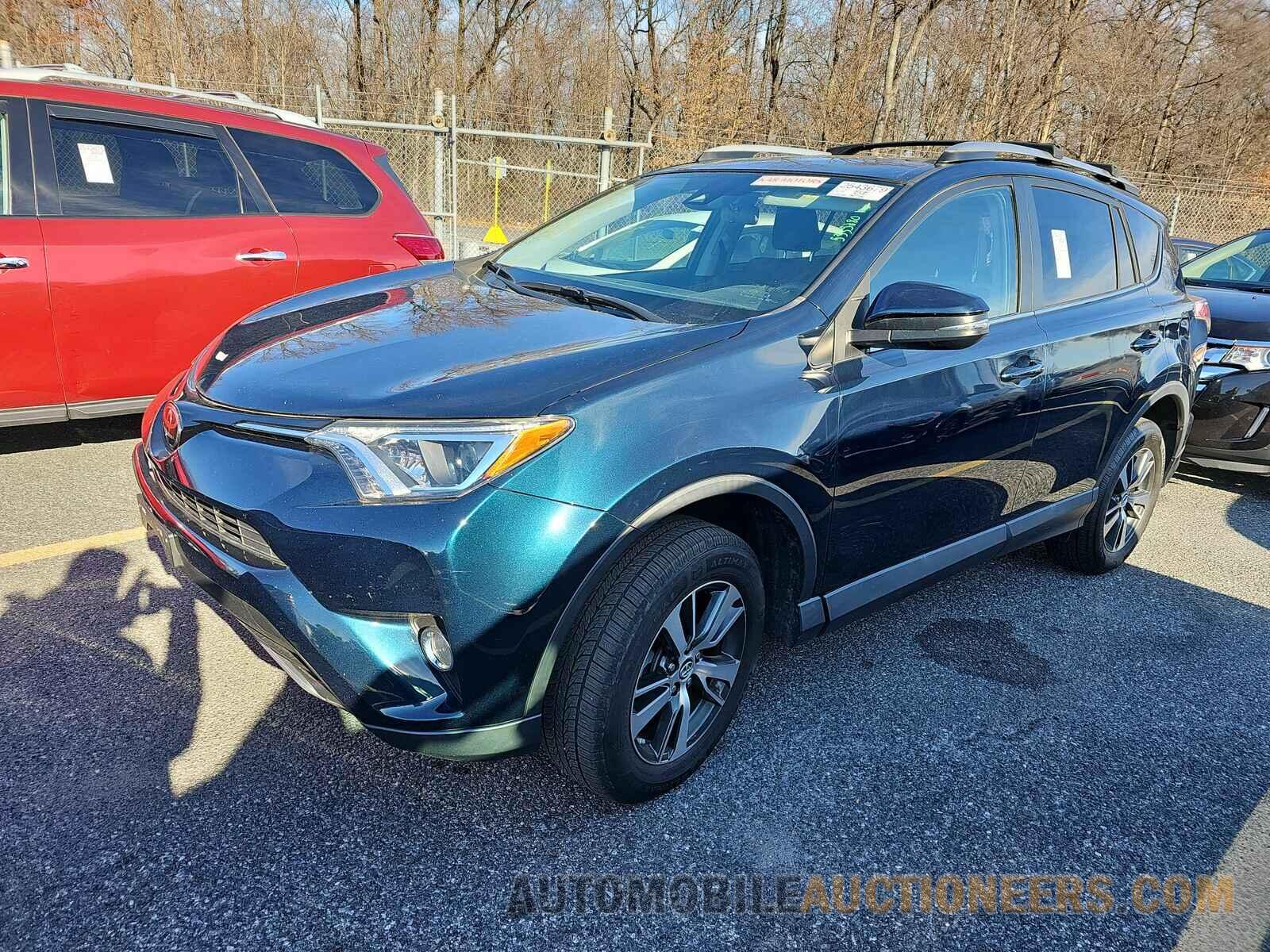 2T3WFREV6JW486960 Toyota RAV4 2018