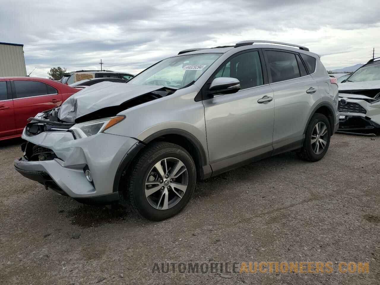 2T3WFREV7HW331540 TOYOTA RAV4 2017