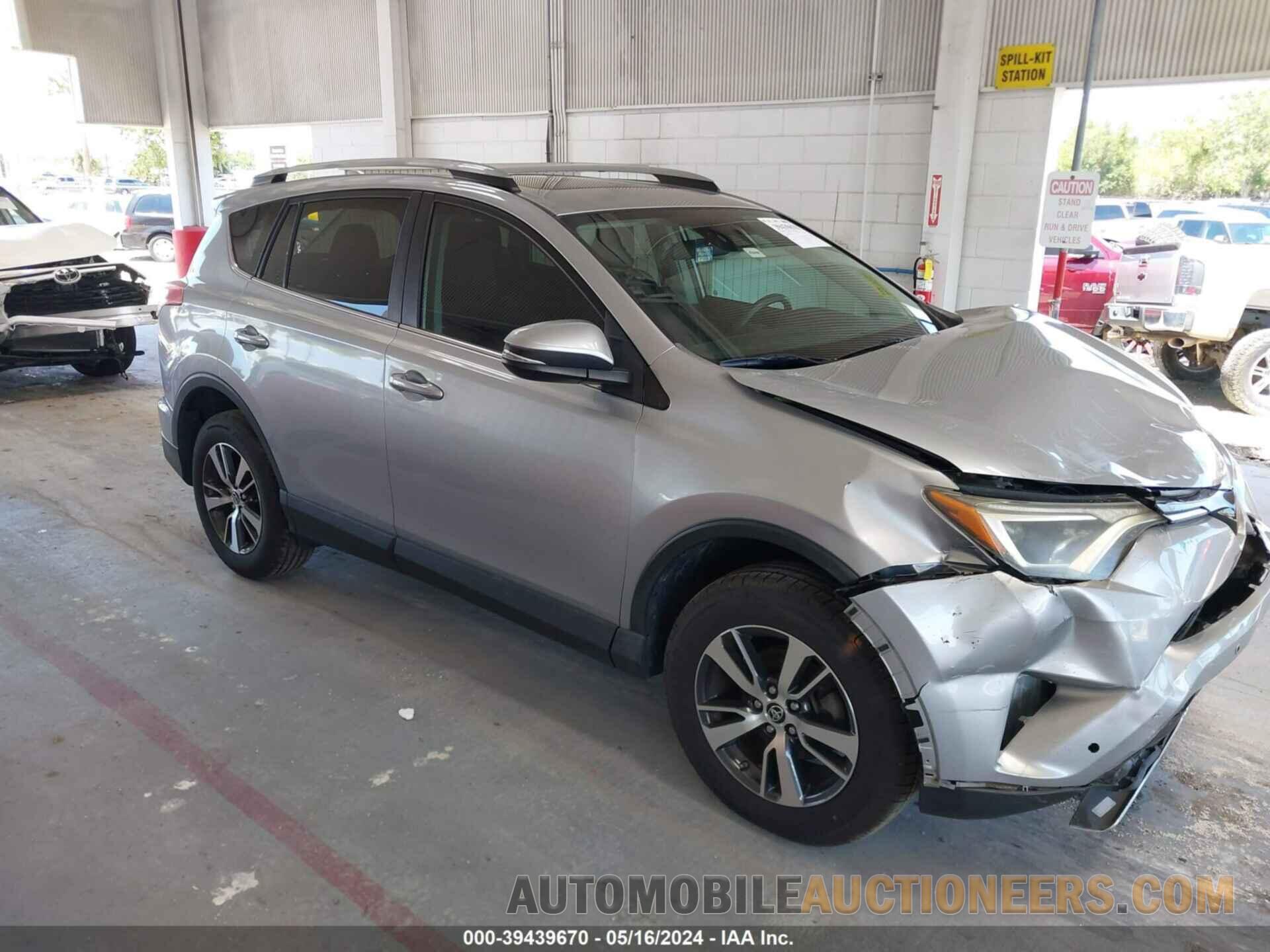 2T3WFREV7HW340304 TOYOTA RAV4 2017