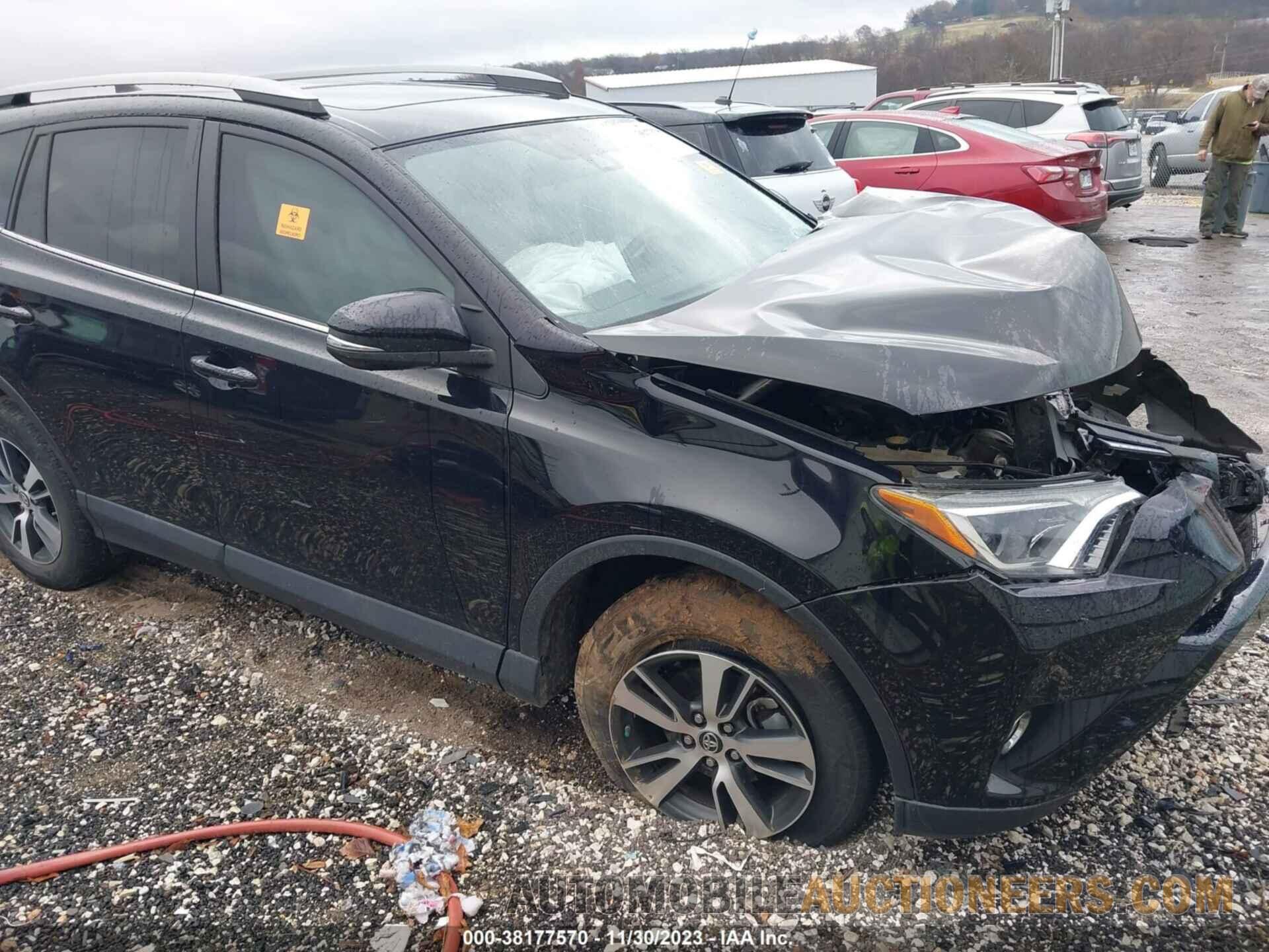 2T3WFREV7HW346426 TOYOTA RAV4 2017