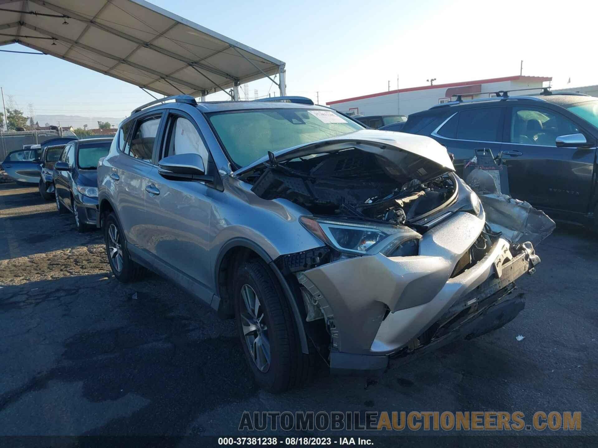 2T3WFREV7HW379586 TOYOTA RAV4 2017