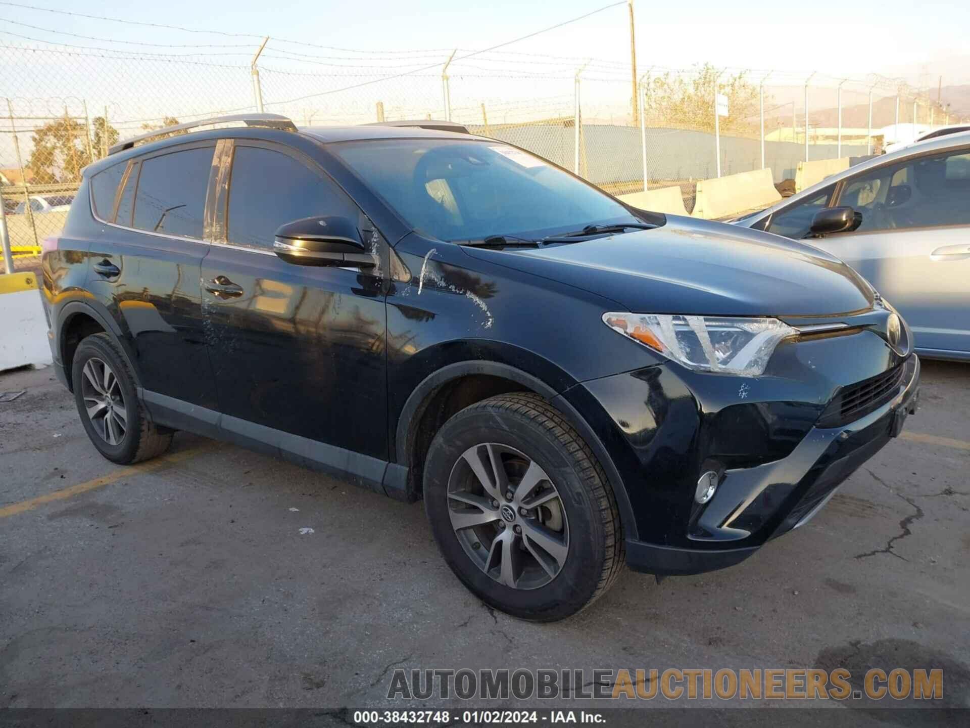 2T3WFREV7JW446855 TOYOTA RAV4 2018