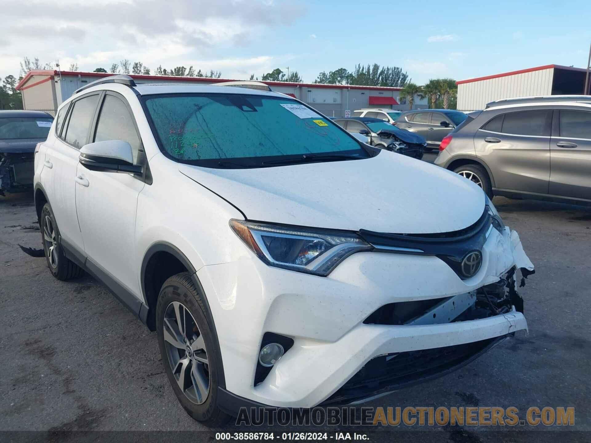 2T3WFREV7JW521604 TOYOTA RAV4 2018