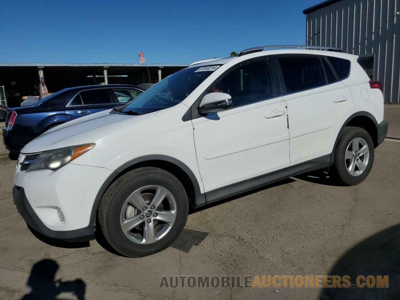 2T3WFREV8FW138763 TOYOTA RAV4 2015