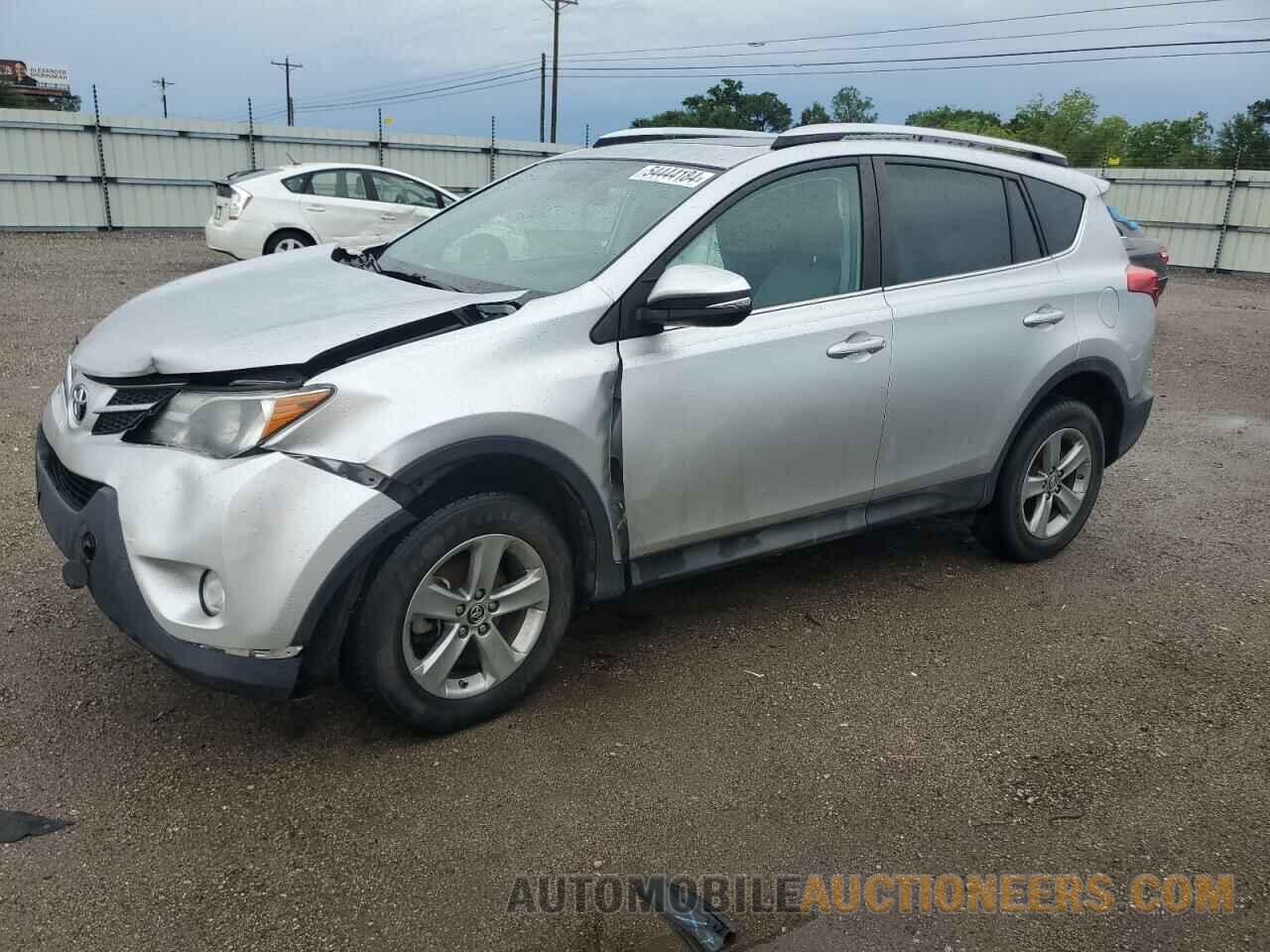 2T3WFREV8FW144823 TOYOTA RAV4 2015