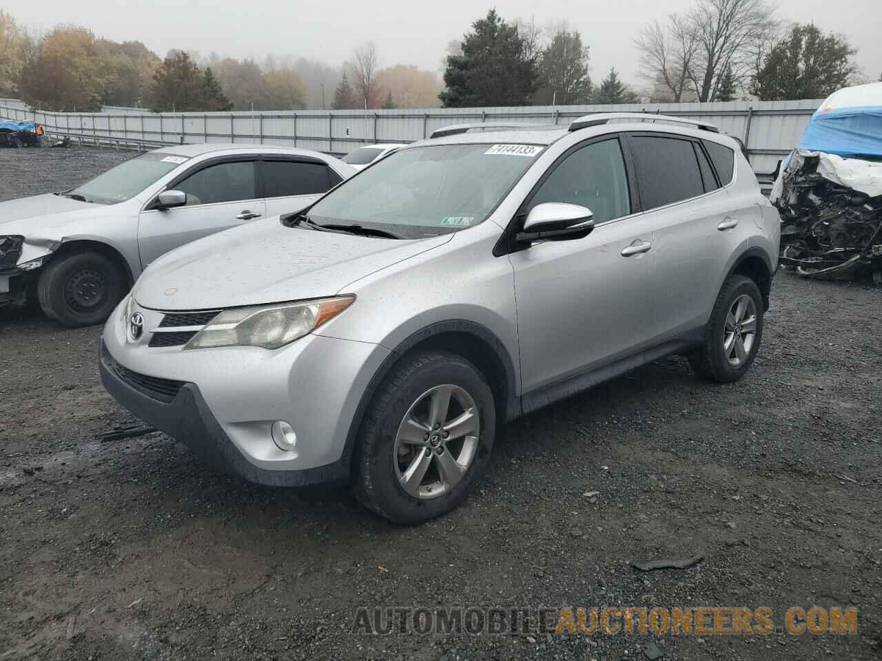 2T3WFREV8FW174775 TOYOTA RAV4 2015