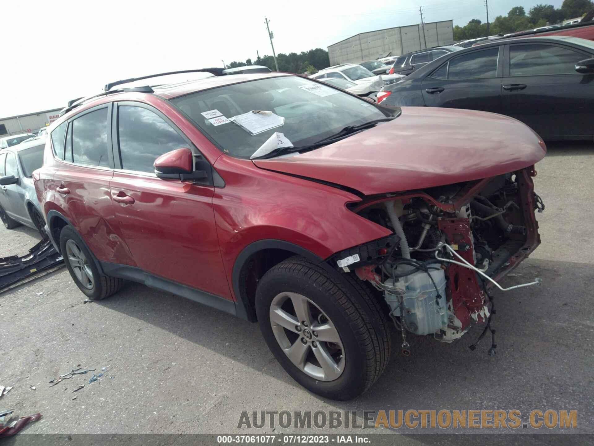 2T3WFREV8FW206138 TOYOTA RAV4 2015