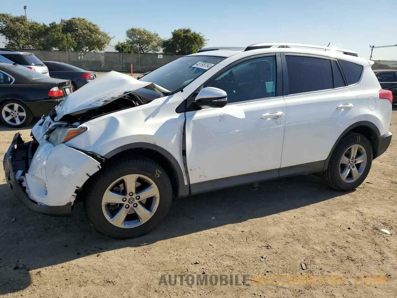 2T3WFREV8FW210612 TOYOTA RAV4 2015