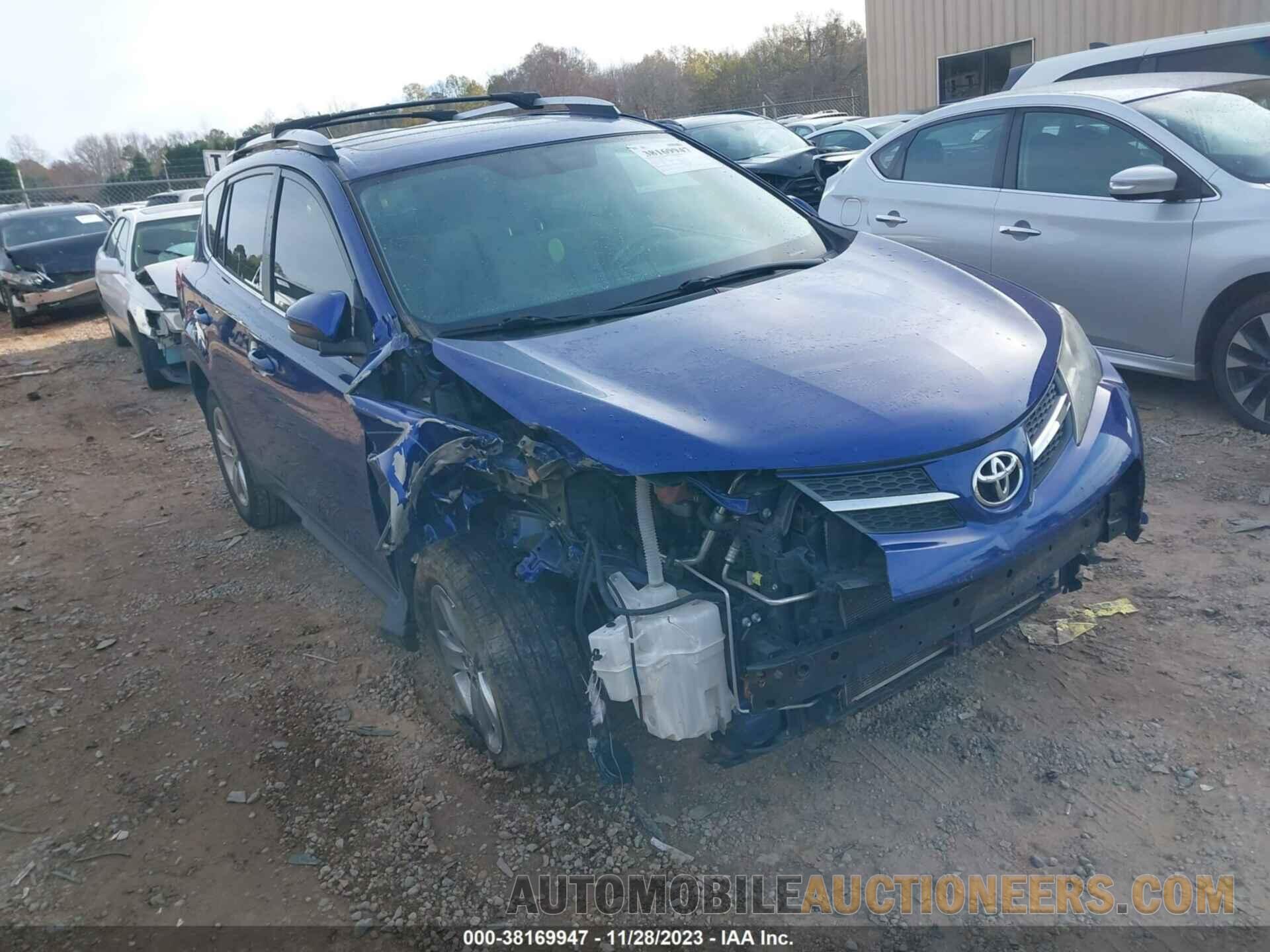 2T3WFREV8FW233999 TOYOTA RAV4 2015