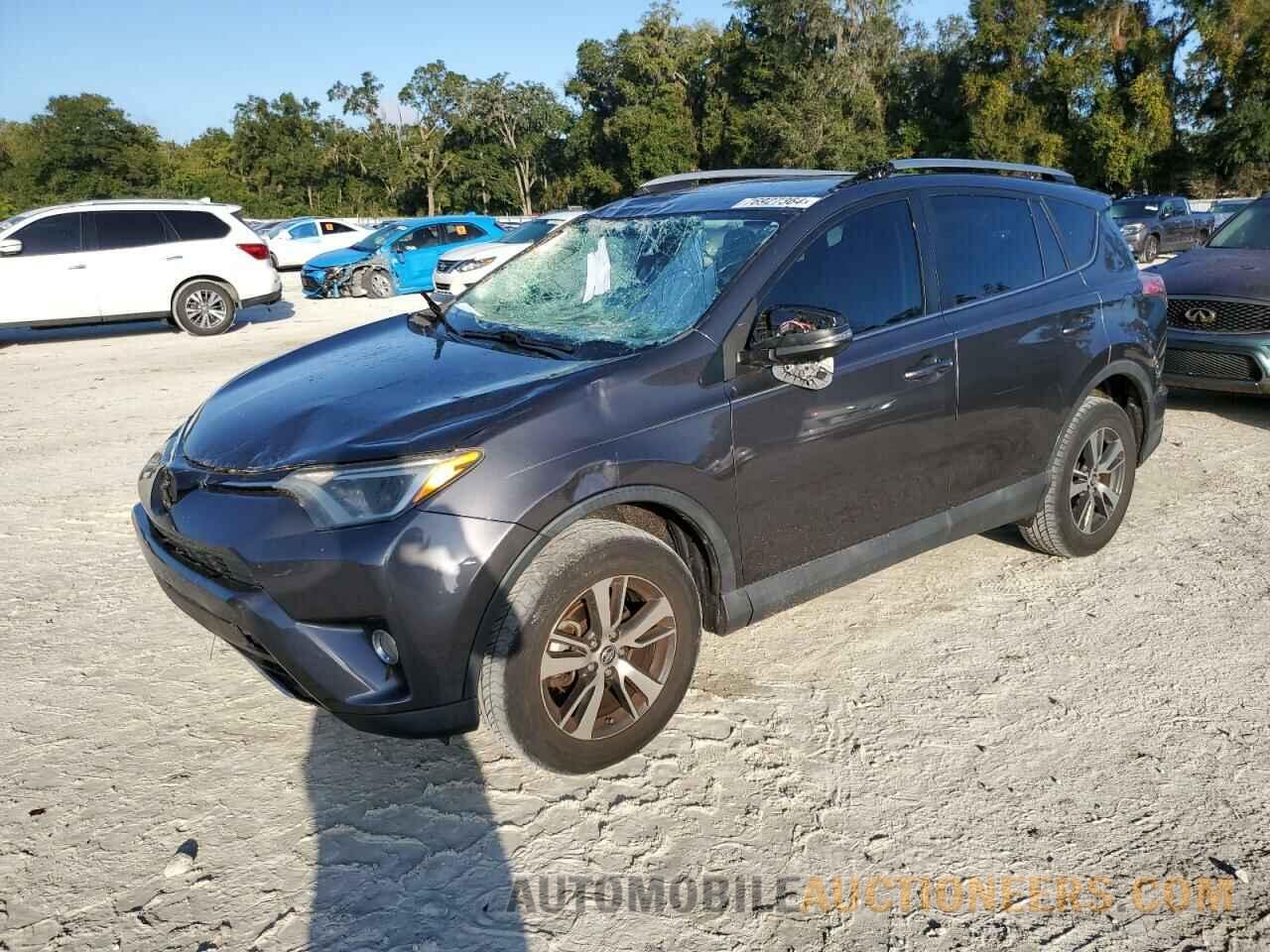 2T3WFREV8HW313662 TOYOTA RAV4 2017