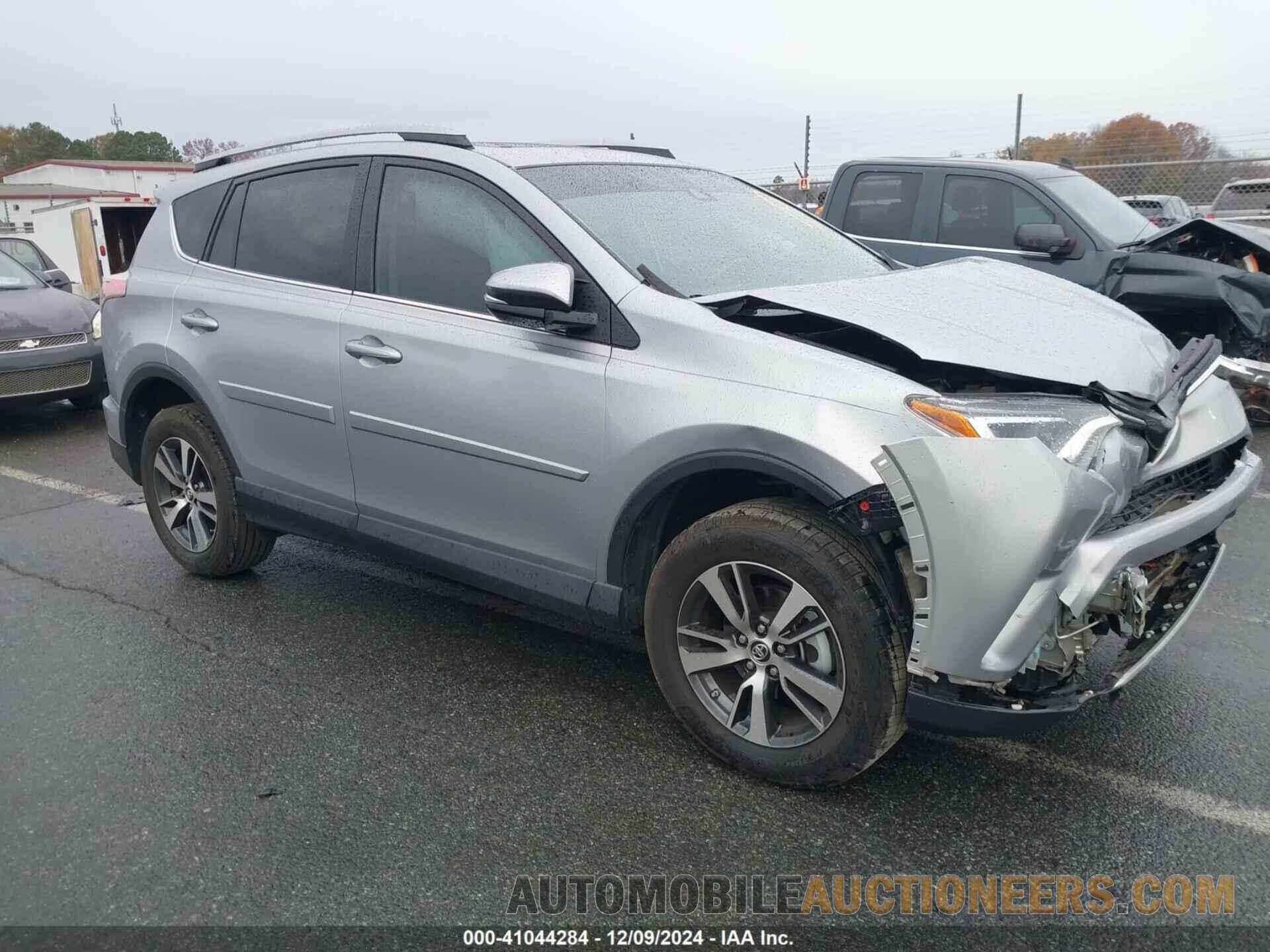 2T3WFREV8HW324497 TOYOTA RAV4 2017