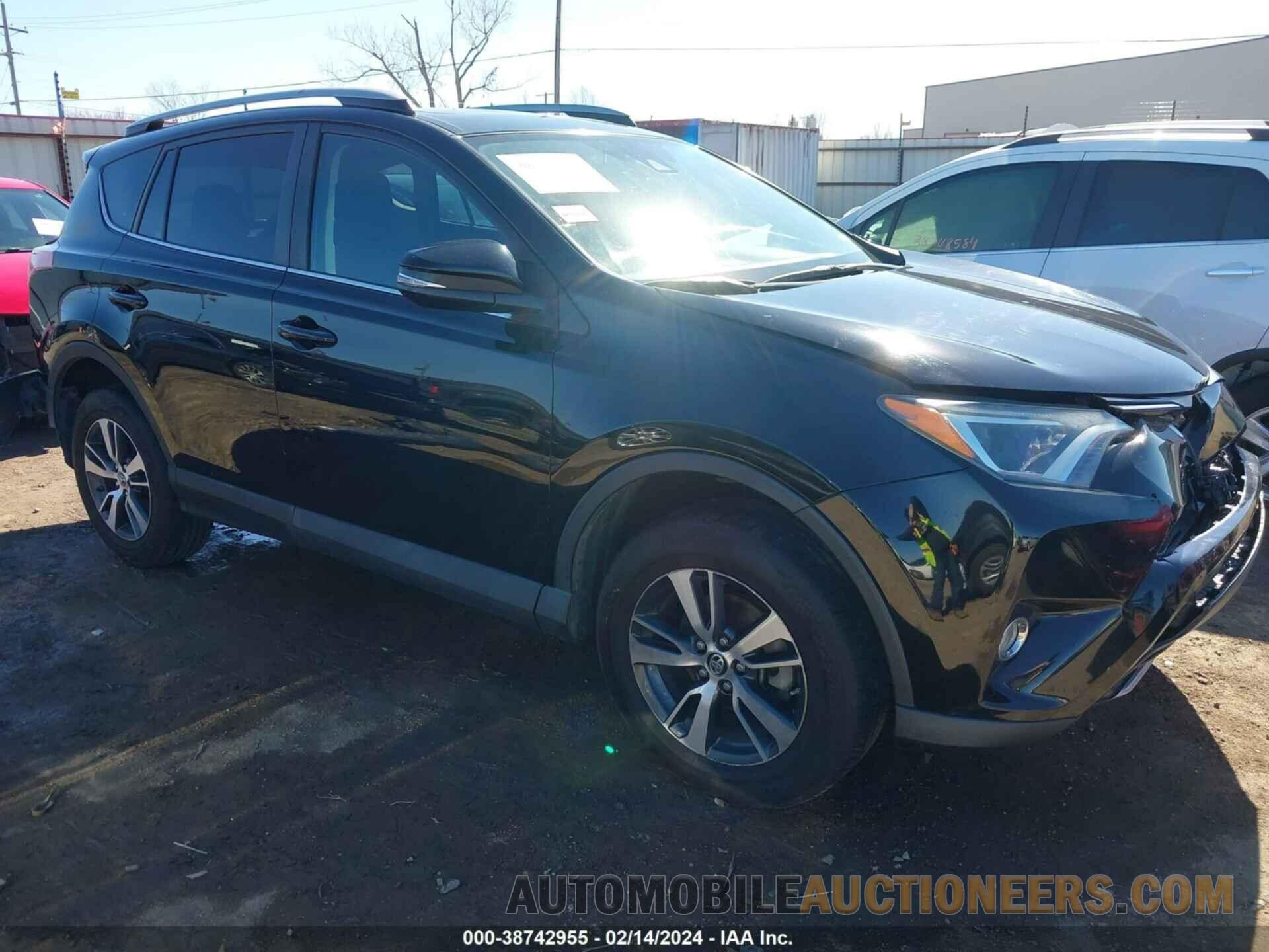 2T3WFREV8HW328307 TOYOTA RAV4 2017