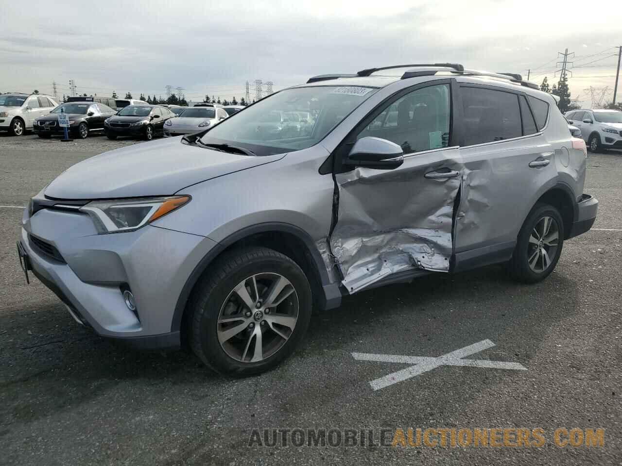 2T3WFREV8HW341171 TOYOTA RAV4 2017