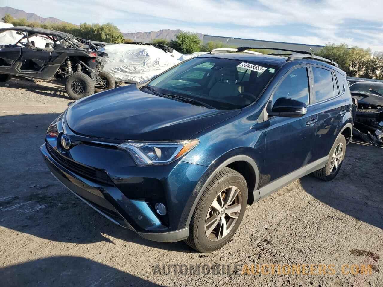 2T3WFREV8HW346175 TOYOTA RAV4 2017