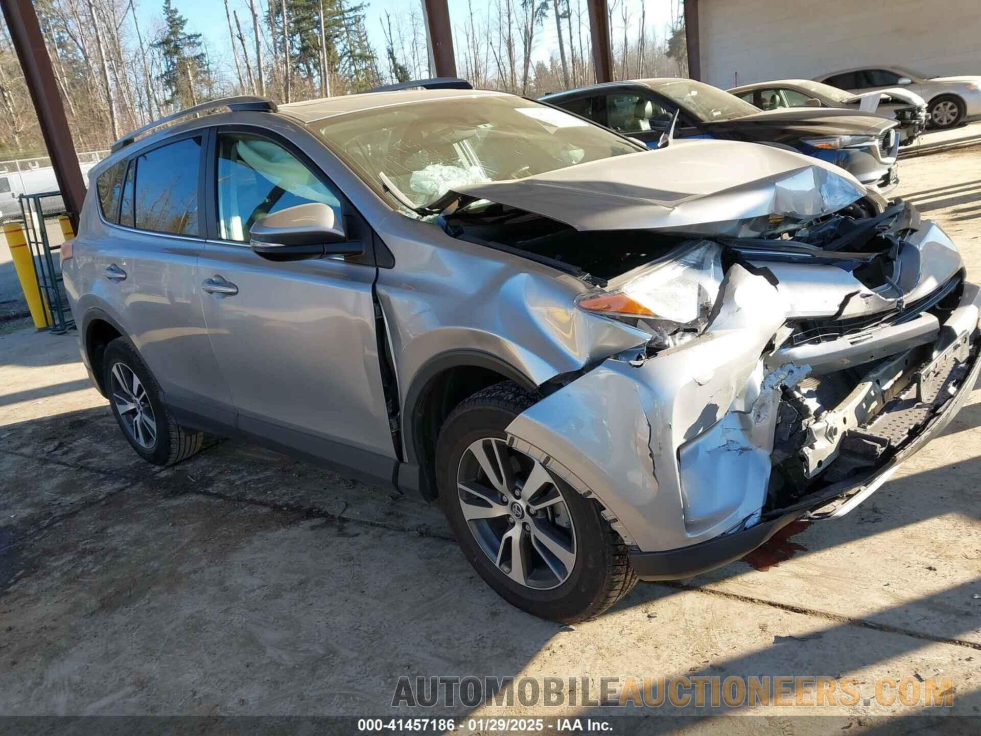 2T3WFREV8HW370024 TOYOTA RAV4 2017