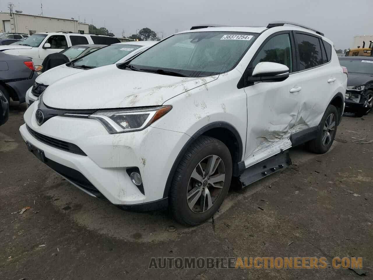 2T3WFREV8HW387180 TOYOTA RAV4 2017