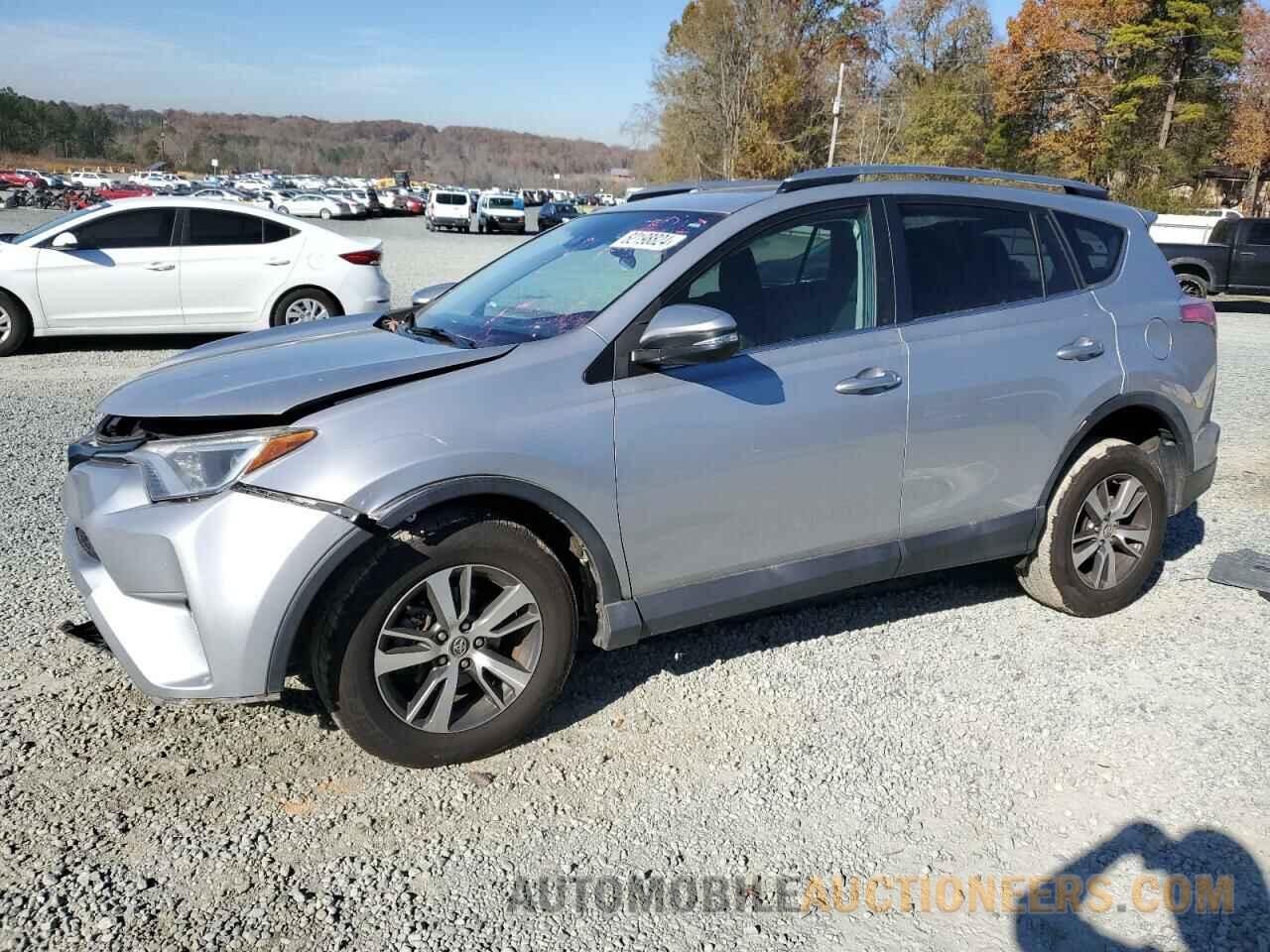 2T3WFREV8HW389575 TOYOTA RAV4 2017