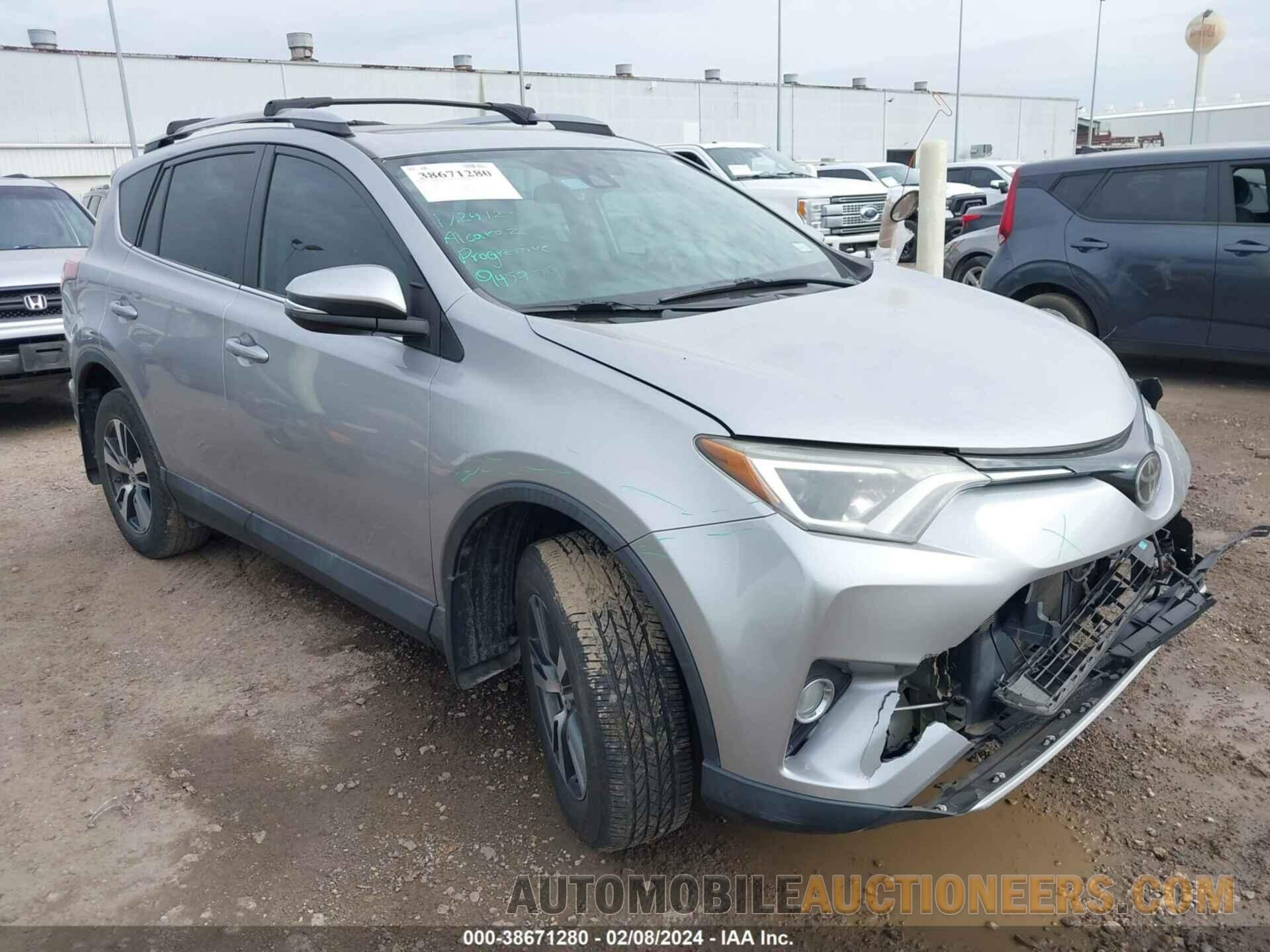 2T3WFREV8HW396218 TOYOTA RAV4 2017