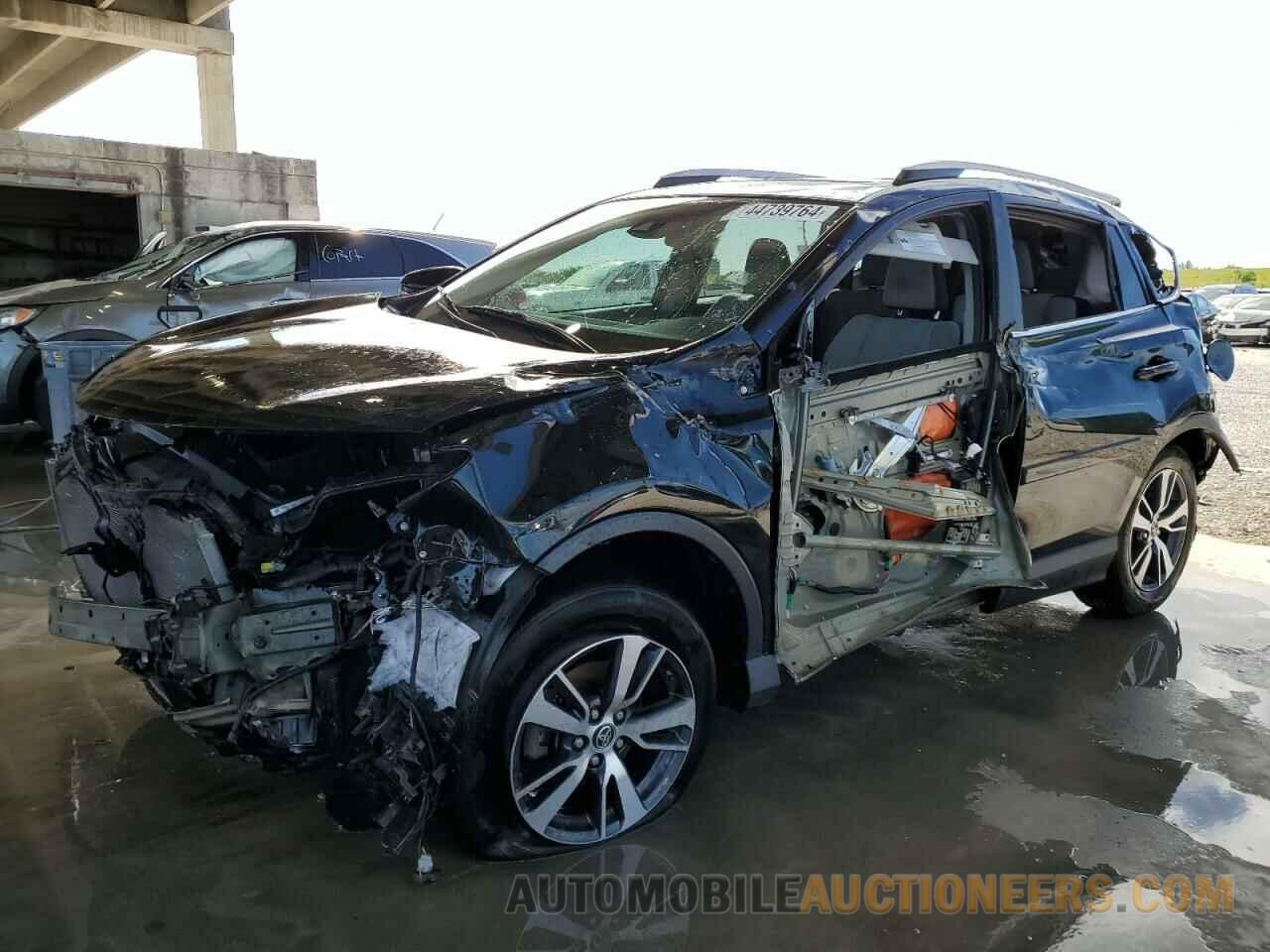 2T3WFREV8JW482523 TOYOTA RAV4 2018