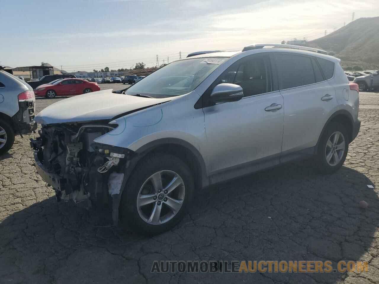 2T3WFREV9FW132583 TOYOTA RAV4 2015