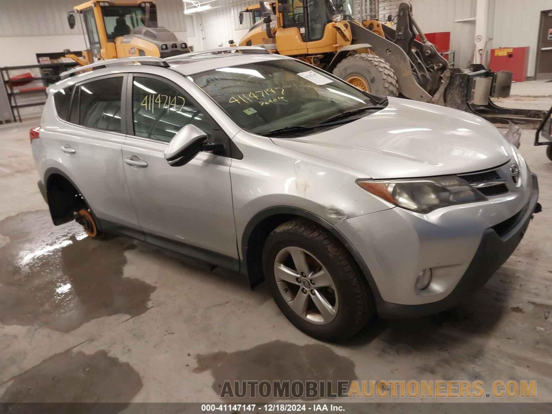 2T3WFREV9FW133488 TOYOTA RAV4 2015