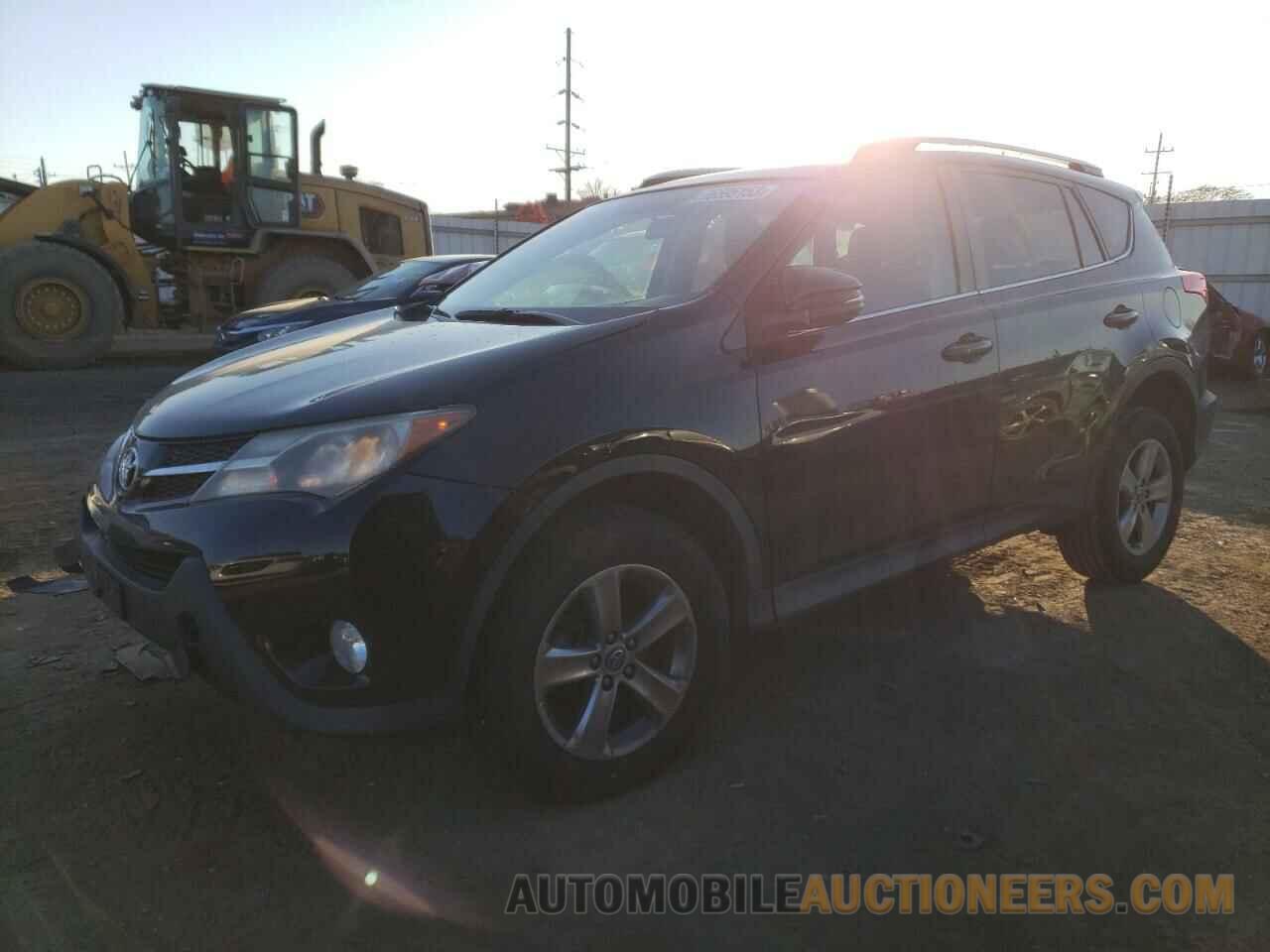 2T3WFREV9FW153014 TOYOTA RAV4 2015