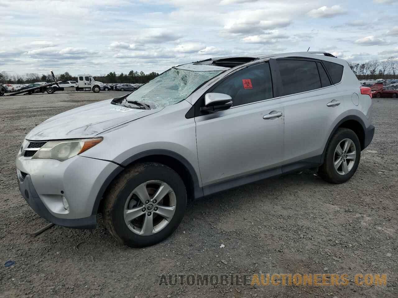 2T3WFREV9FW174896 TOYOTA RAV4 2015