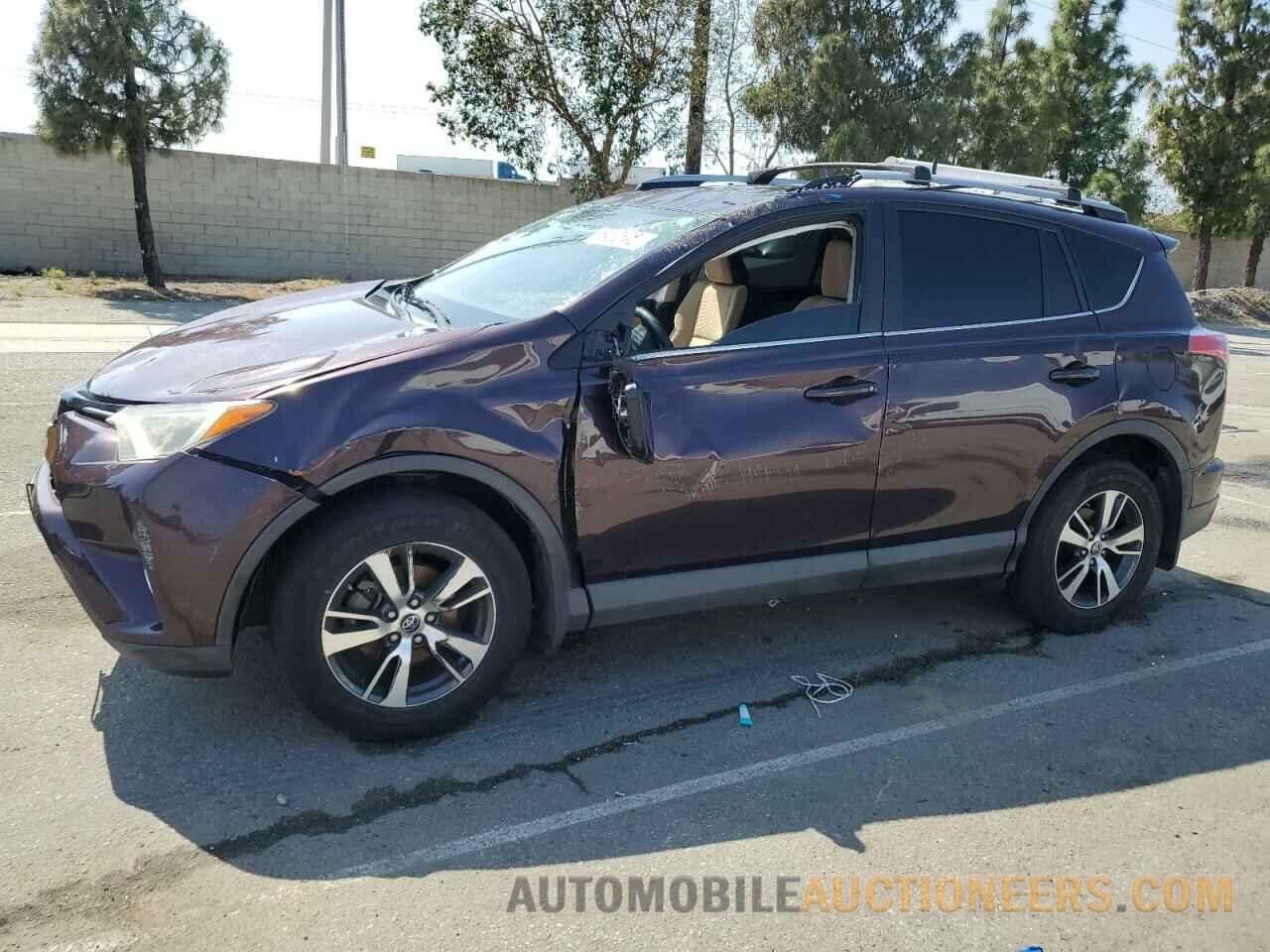 2T3WFREV9HW313945 TOYOTA RAV4 2017