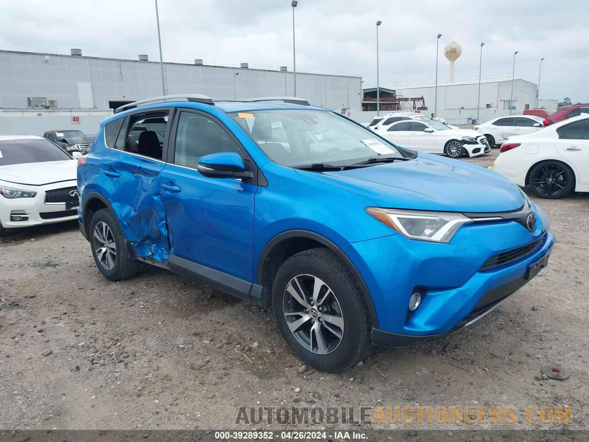 2T3WFREV9HW356813 TOYOTA RAV4 2017