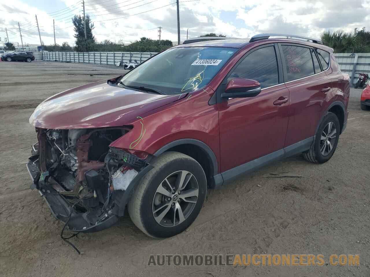 2T3WFREV9JW411623 TOYOTA RAV4 2018