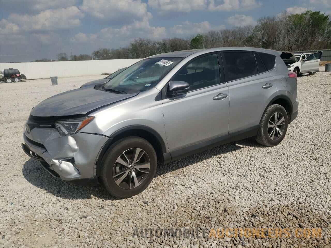 2T3WFREV9JW413758 TOYOTA RAV4 2018