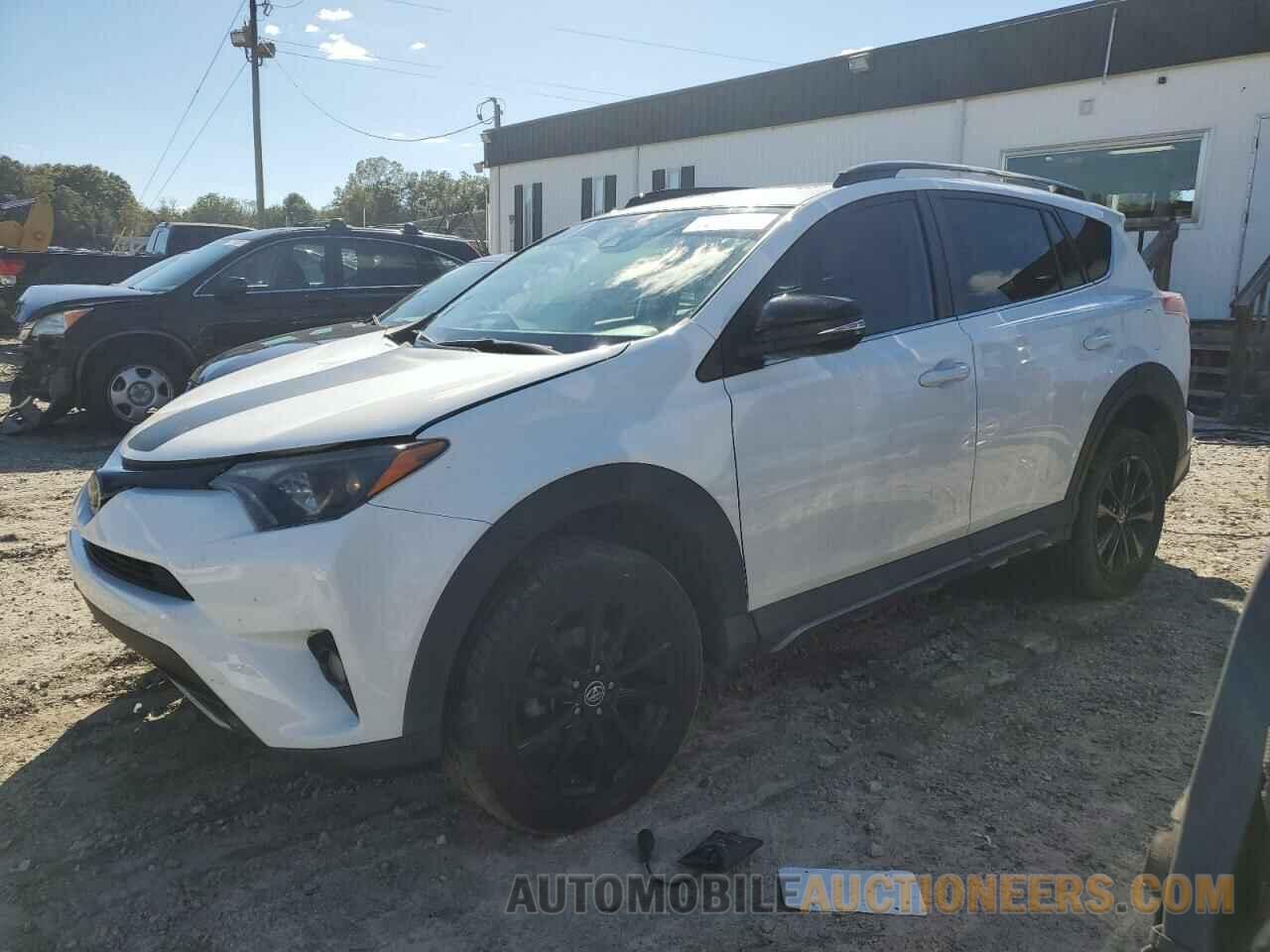 2T3WFREV9JW431094 TOYOTA RAV4 2018